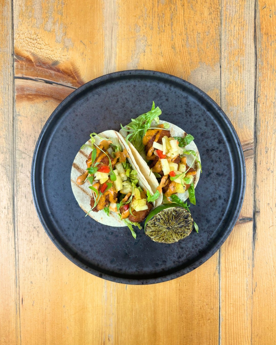 Crispy monkfish tacos, chipotle sauce, pineapple &amp; chilli salsa 🌶️

🍲 Check out our menu and book a table (links in bio)