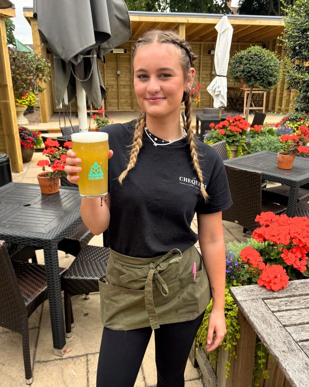 Pop in and see us for a pint of @atticbrewco Intuition this weekend🍺

🍽️ Menus &amp; Bookings: chequerscutnallgreen.co.uk