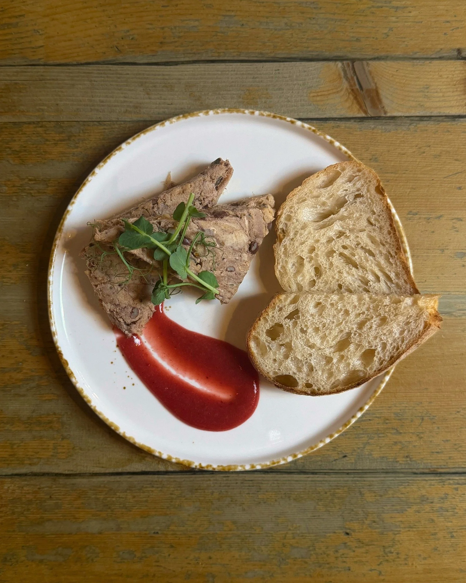 Slow cooked pork, black pudding &amp; apple terrine, spiced plum puree, sourdough 🍏

✨Menus &amp; Bookings: chequerscutnallgreen.co.uk