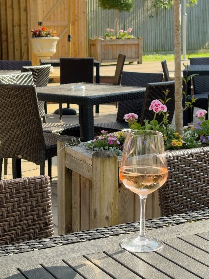 Moments from May at The Chequers ☀️

A fresh look for the pub garden, seasonal changes to the menu, and plenty of refreshing drinks poured throughout the sunny days of May.

To everyone who chose The Chequers to share these moments with - thank you.
