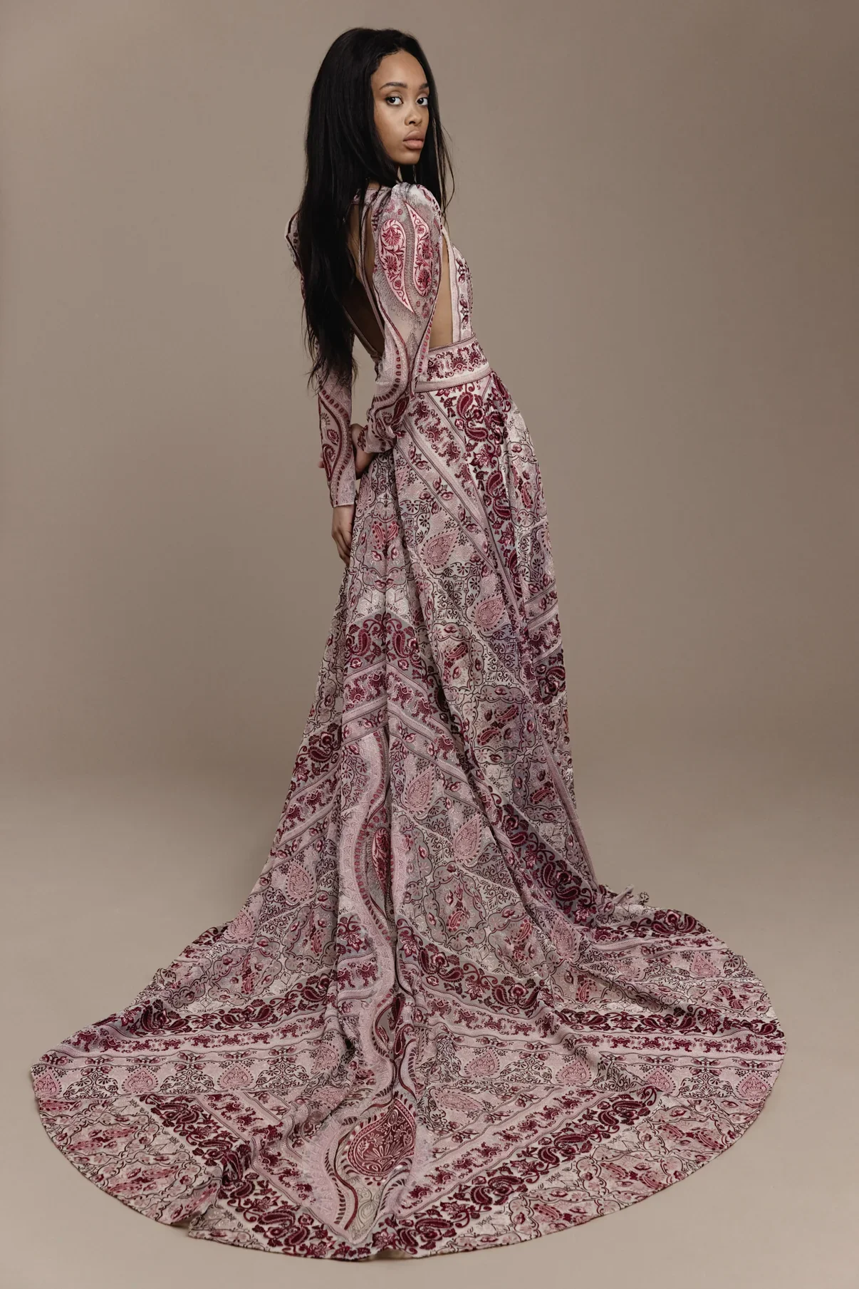 RUEDESEINE_BRIDAL_GOWN_KYARA_BLUSH6.webp