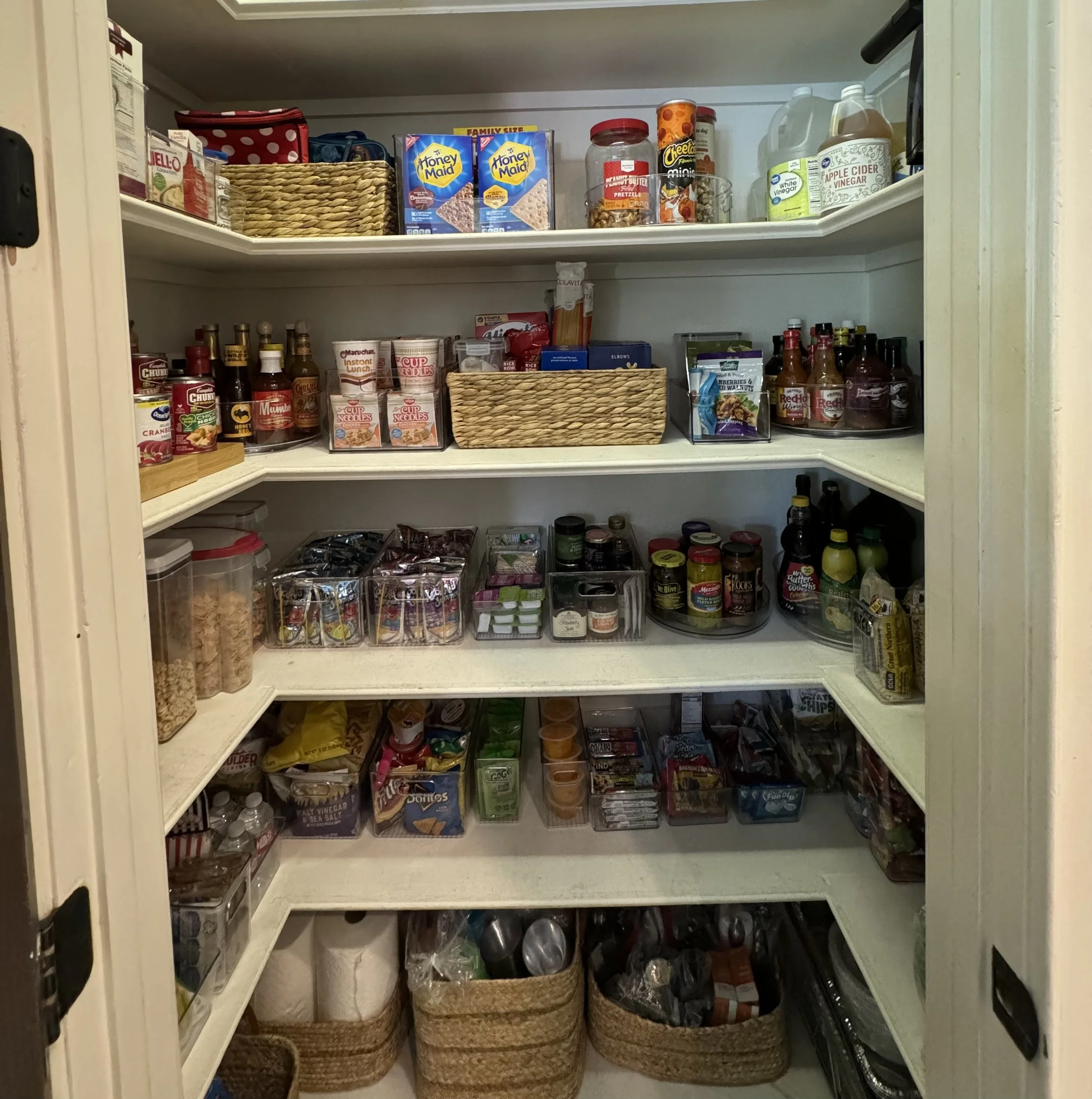 kitchen pantry organization