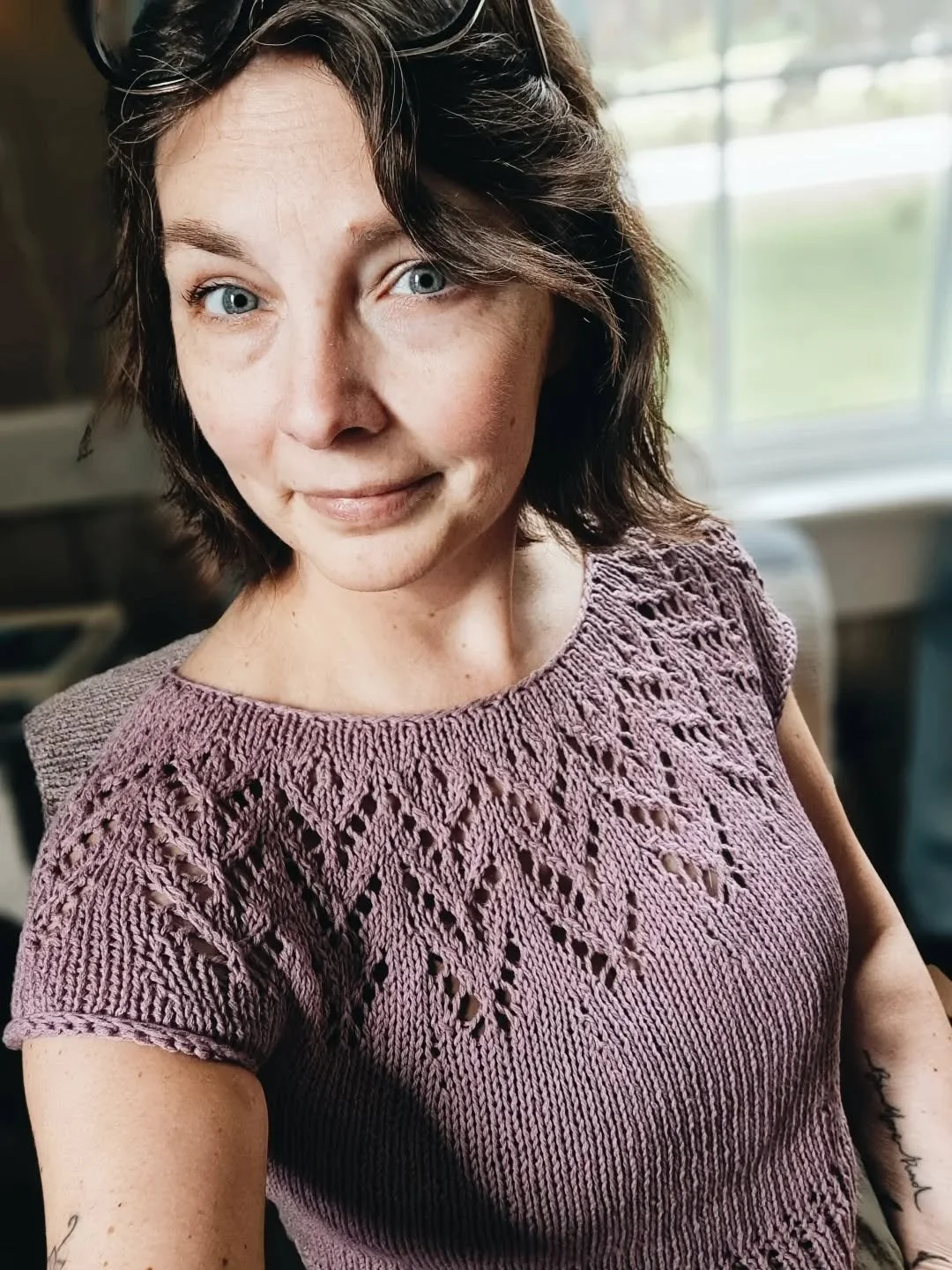 Why yes, I will happily show off a new hand knit summer top and a few days old haircut to procrastinate writing!

I got in my head today, big time. All the doubts, all the desires to scrap it all and work on something different, they all came up, one