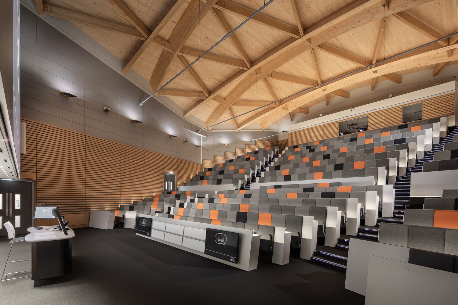 Oculus Lecture Theatre (500).jpg