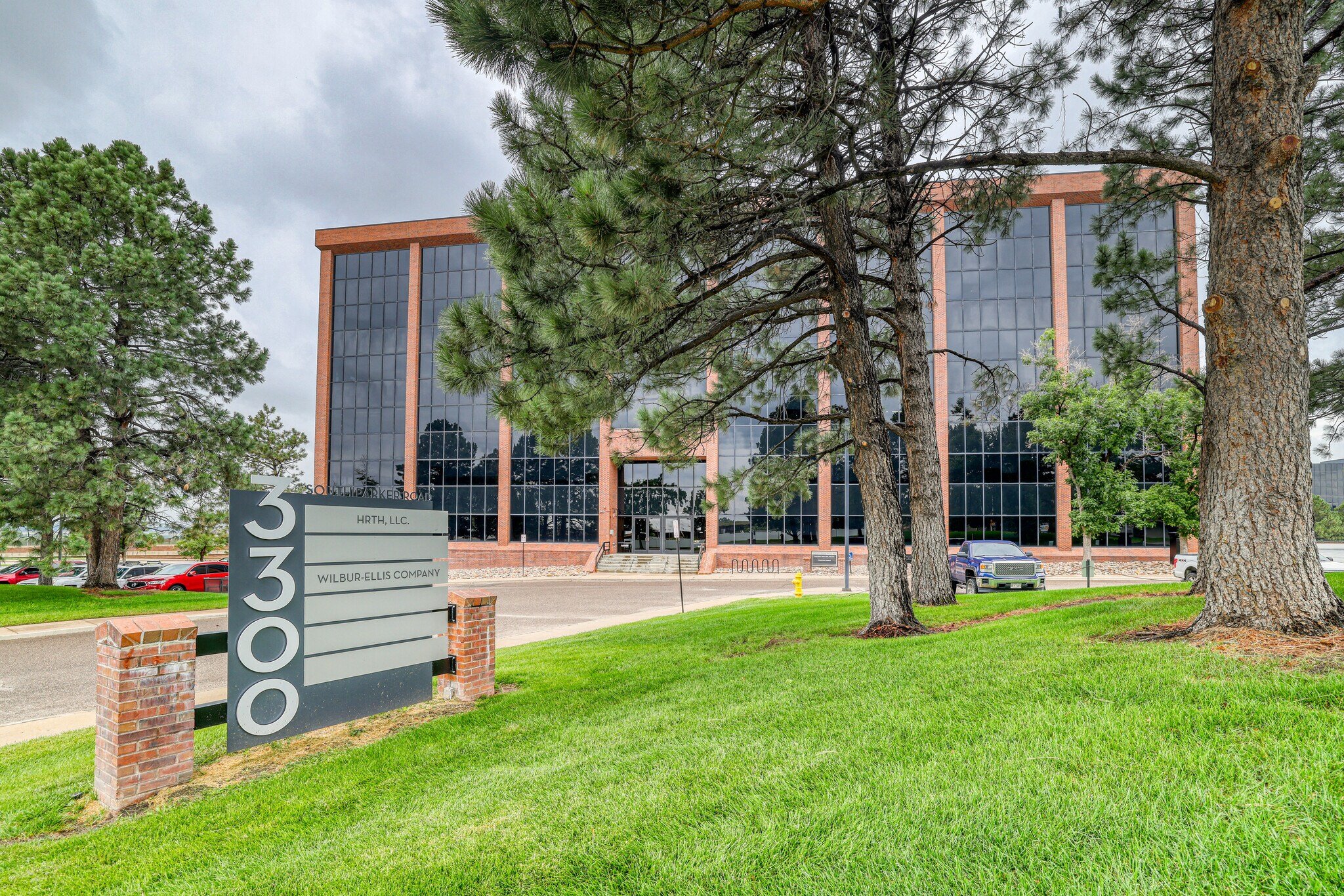Aurora Office Investment Acquisition