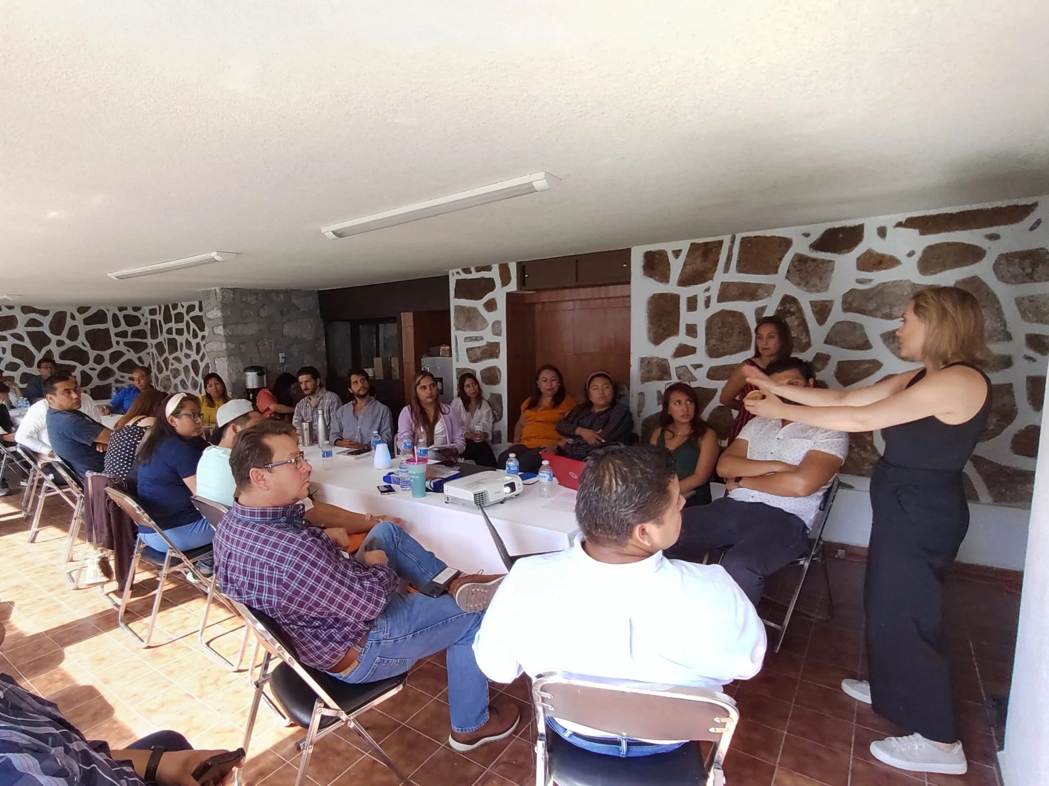 Todos en la misma direccion.jpg