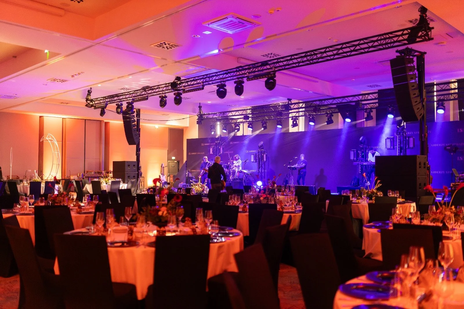 WhatsApp Image 2025-11-09 at 15.30.32.jpeg