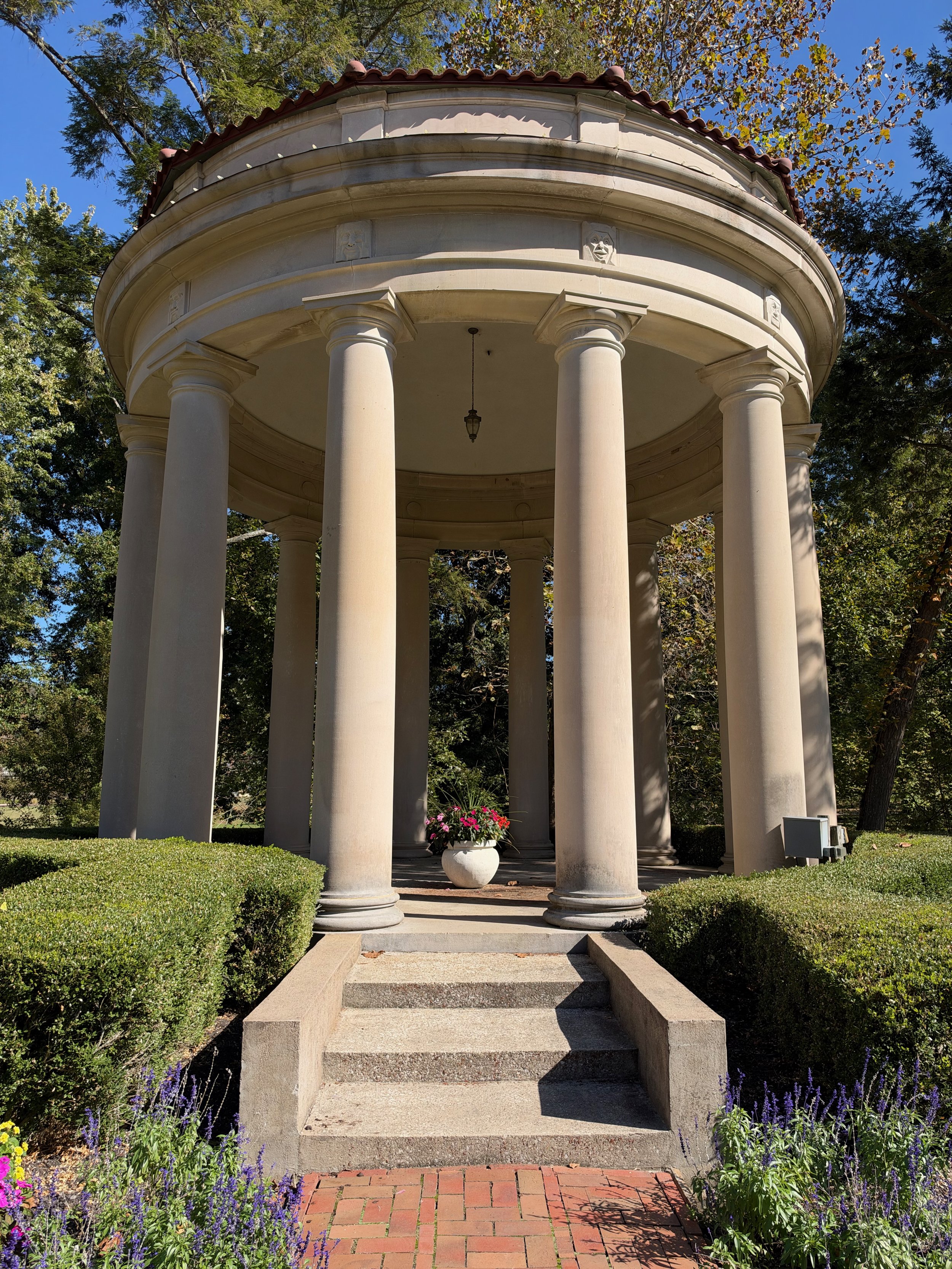 Apollo Spring gazebo
