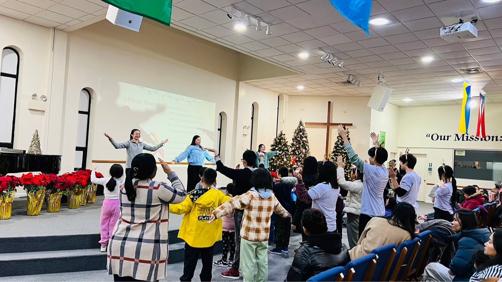 LINE_ALBUM_2023+Christmas+Event+12823_241106_1.jpg