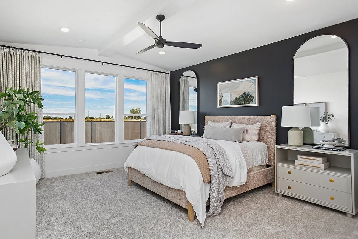 42-Primary Bedroom_r.jpg