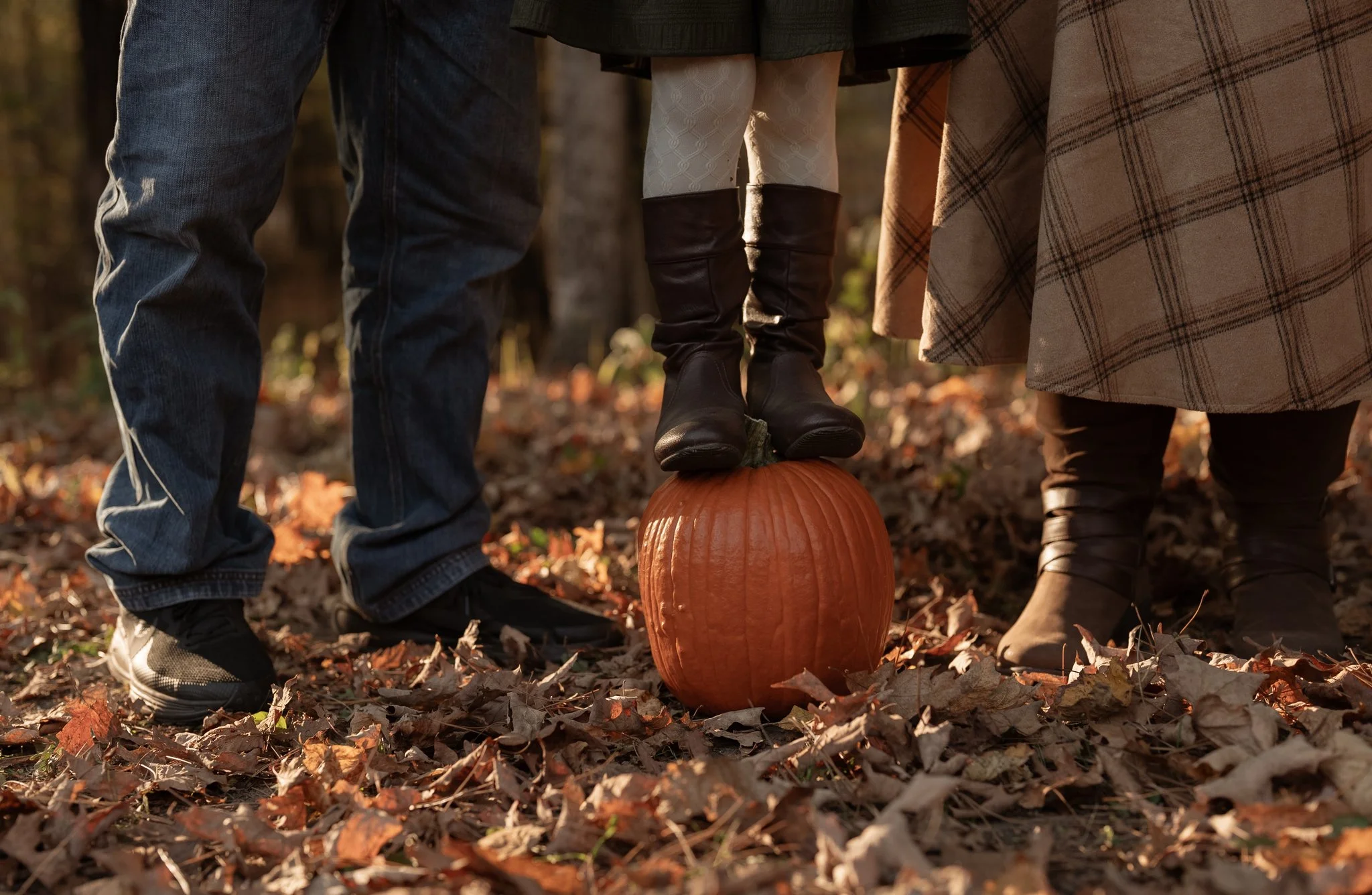dells_of_the_eau_claire_county_park_marathon_county_wisconsin_family_session_NEP (6).jpg
