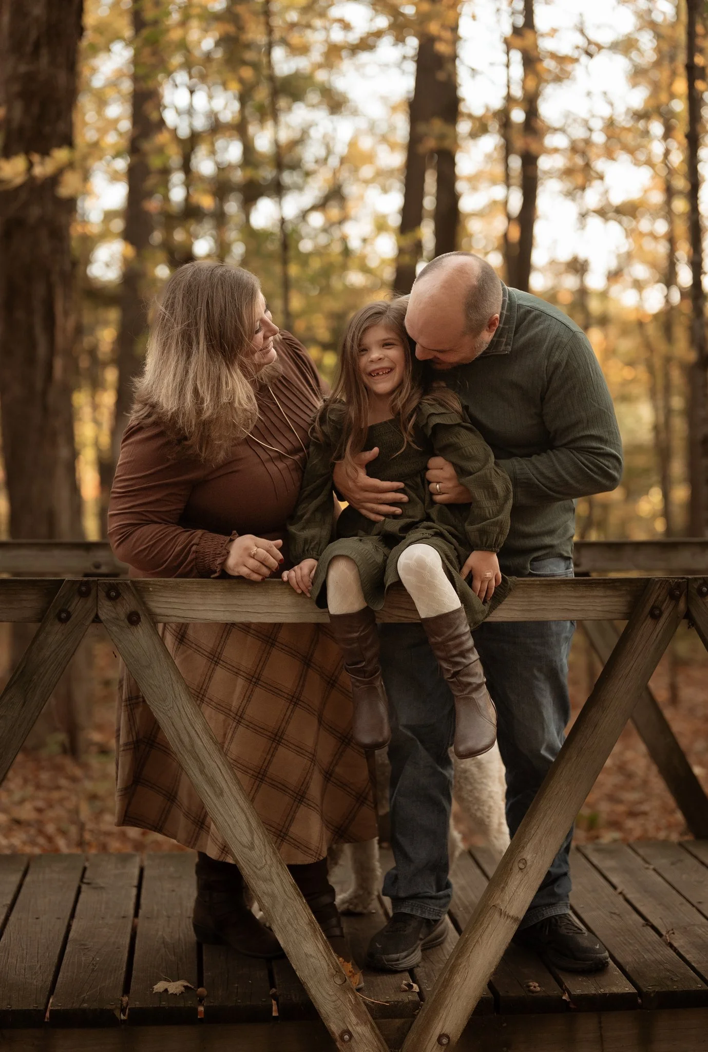 dells_of_the_eau_claire_county_park_marathon_county_wisconsin_family_session_NEP (17).jpg