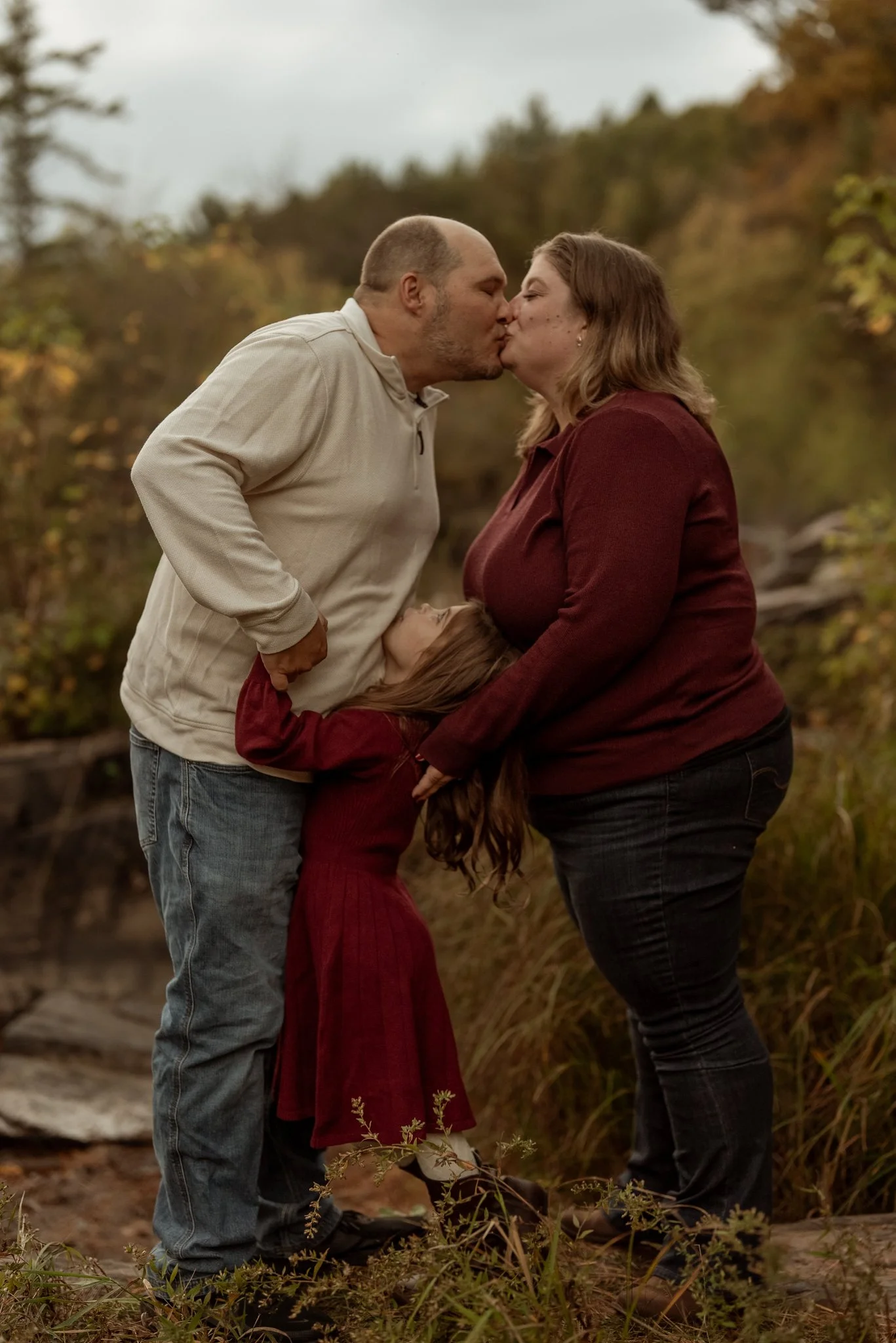 dells_of_the_eau_claire_county_park_marathon_county_wisconsin_family_session_NEP (40).jpg