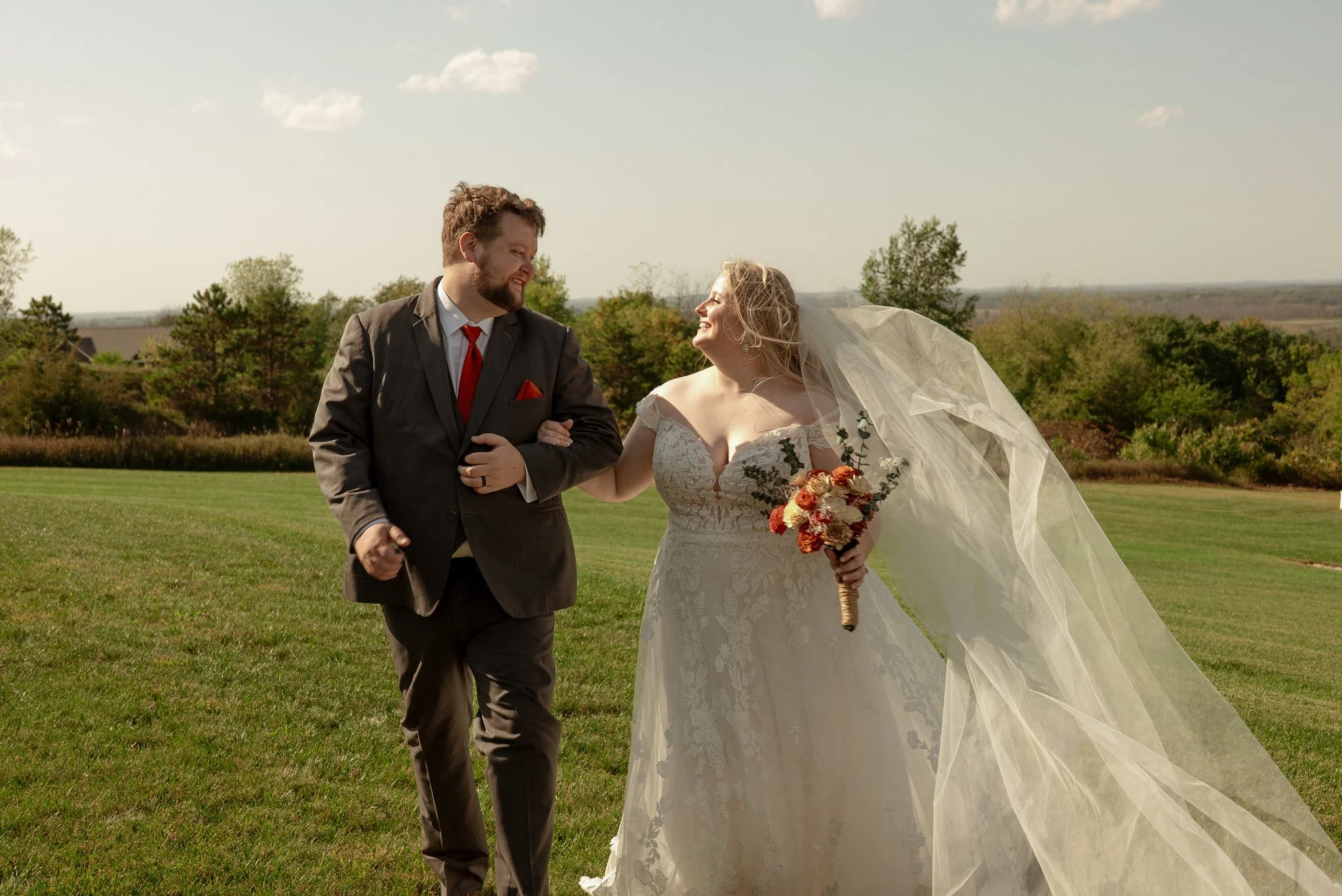 log_cabin_bar_and_grill_ripon_wisconsin_wedding_NEP (29).jpg