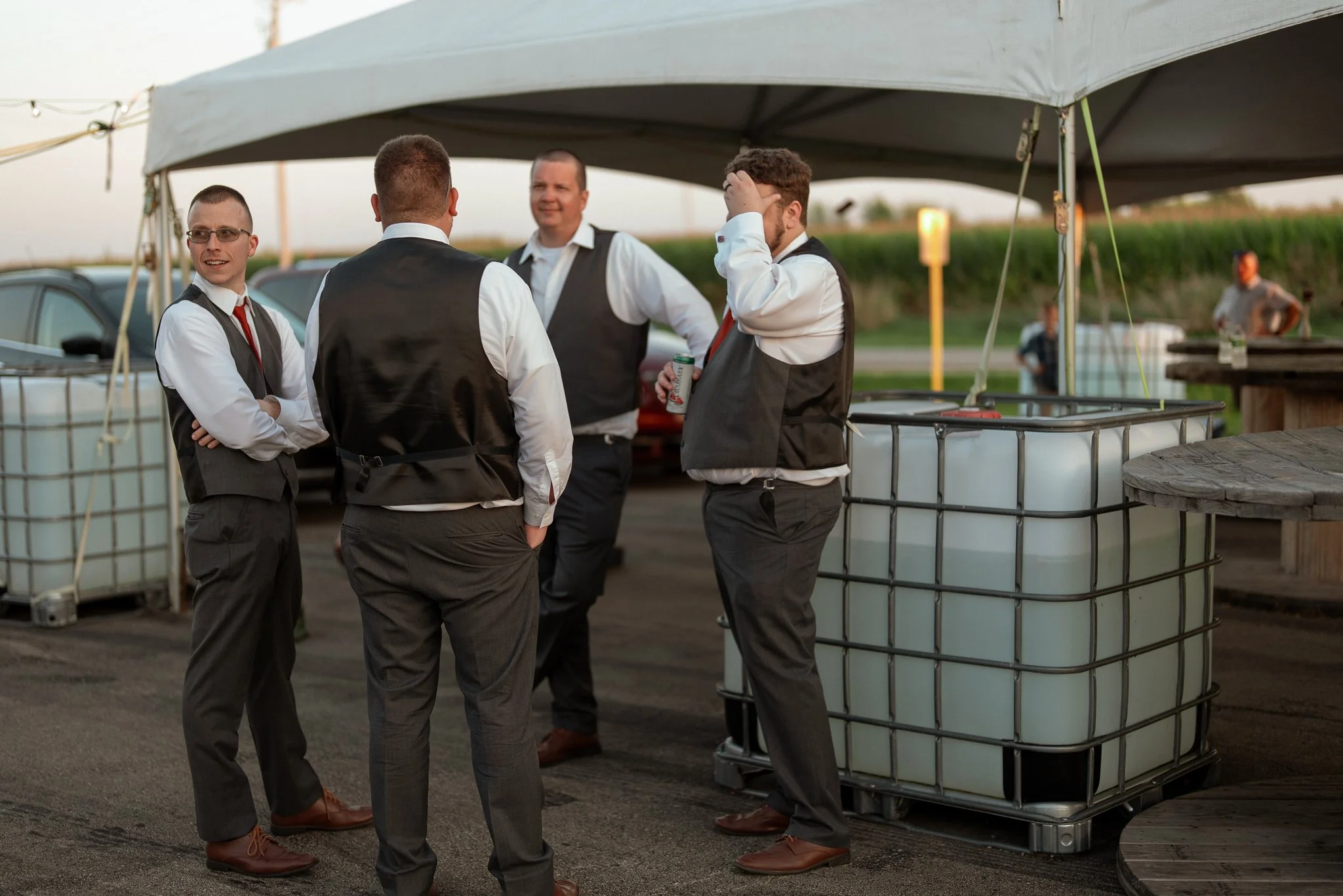 log_cabin_bar_and_grill_ripon_wisconsin_wedding_NEP (65).jpg