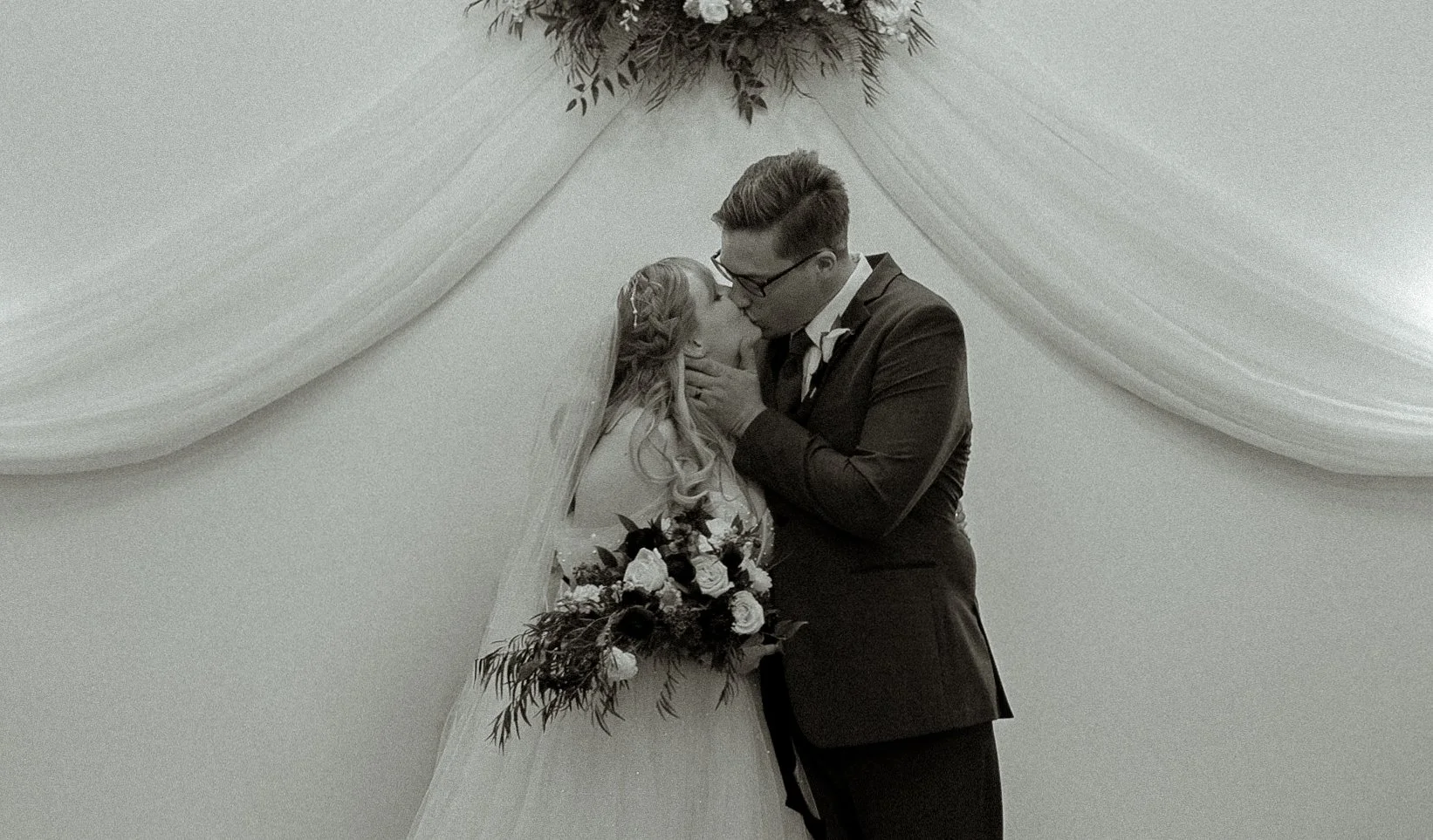the_morris_estate_niles_michigan_wedding_NEP (156).jpg