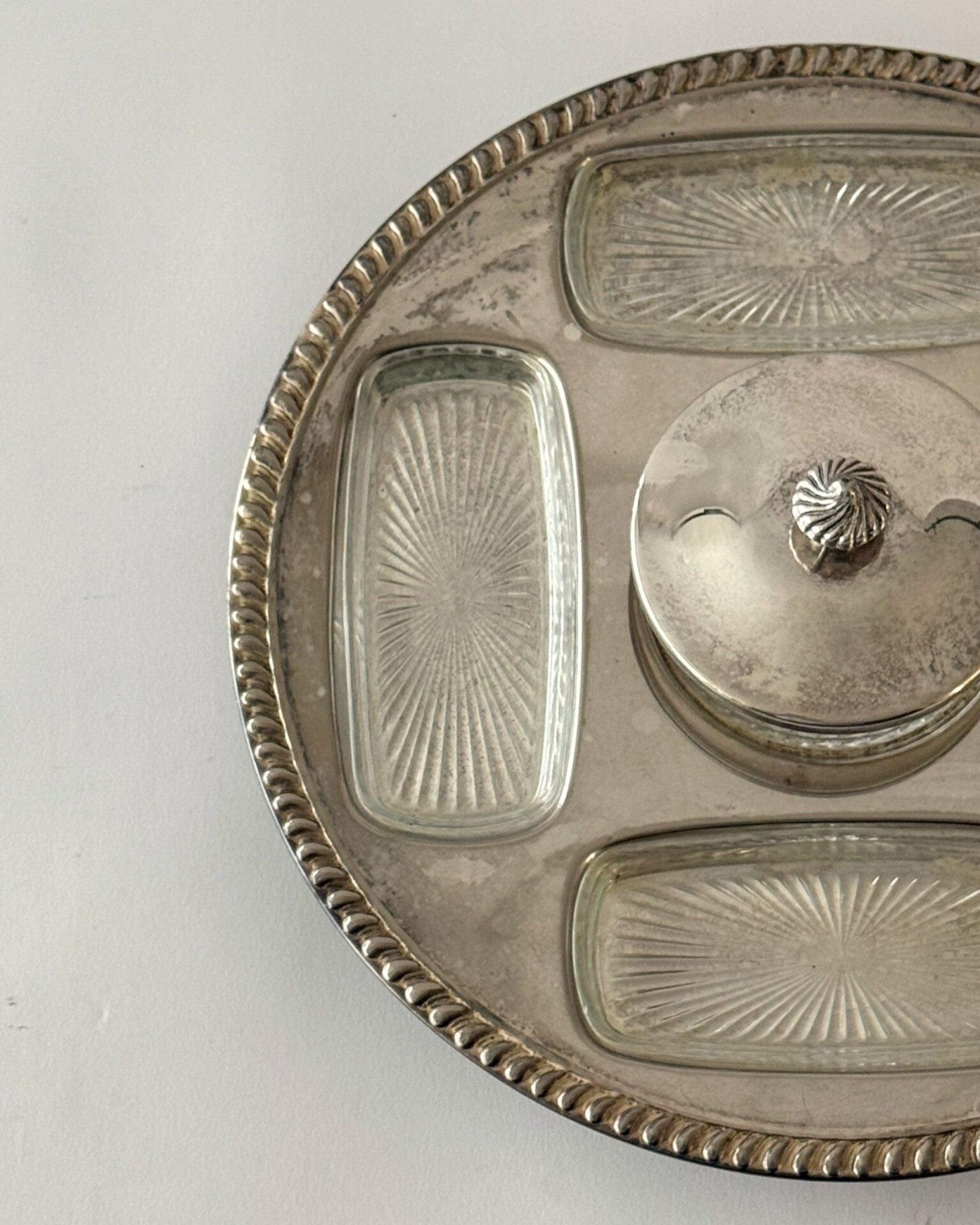 Turntable Serving Tray