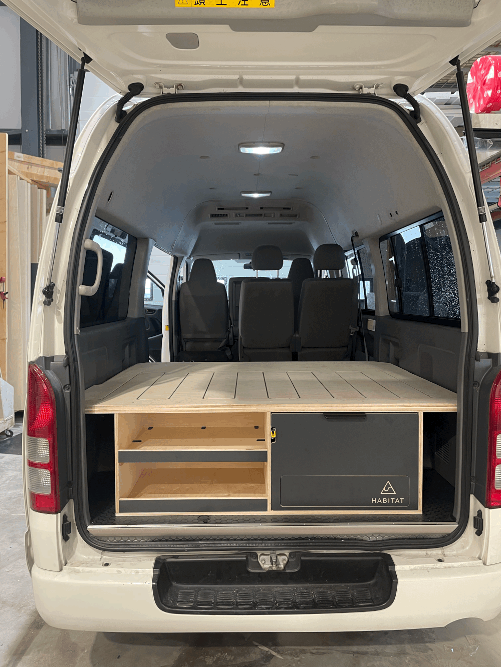 Campervan Toyota Hiace 4x4 Import 1998 TOYOTA HIACE CAMPERVAN