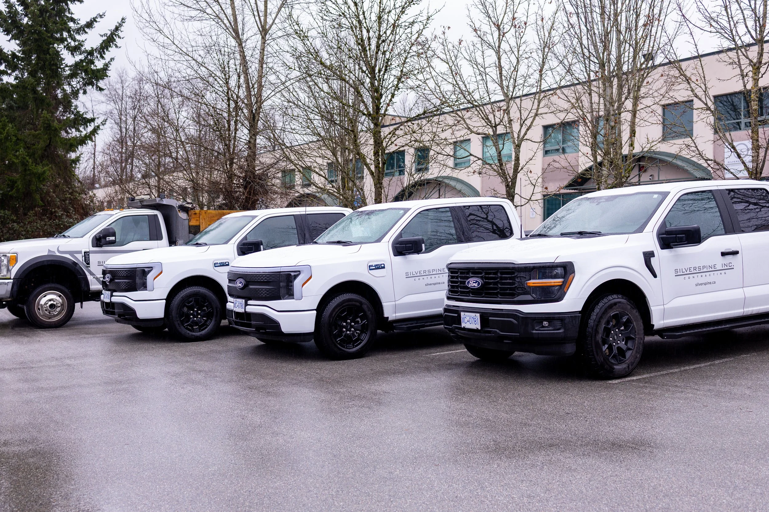 Silverspine Contracting 2026, fleet & team-6.jpg