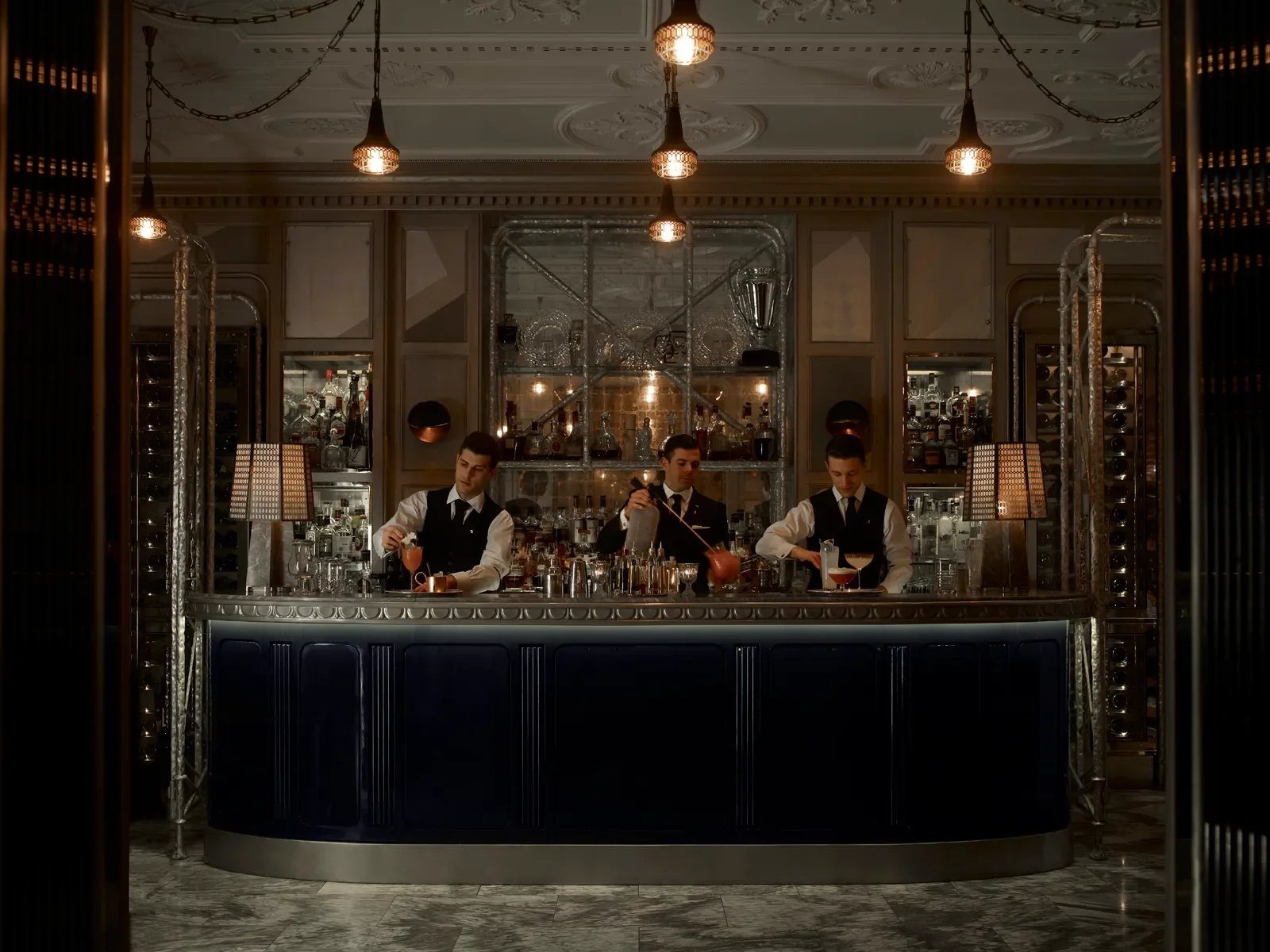TOP NOTES - EPISODE 2: Five Lobby Bars Worth Crossing the World For
