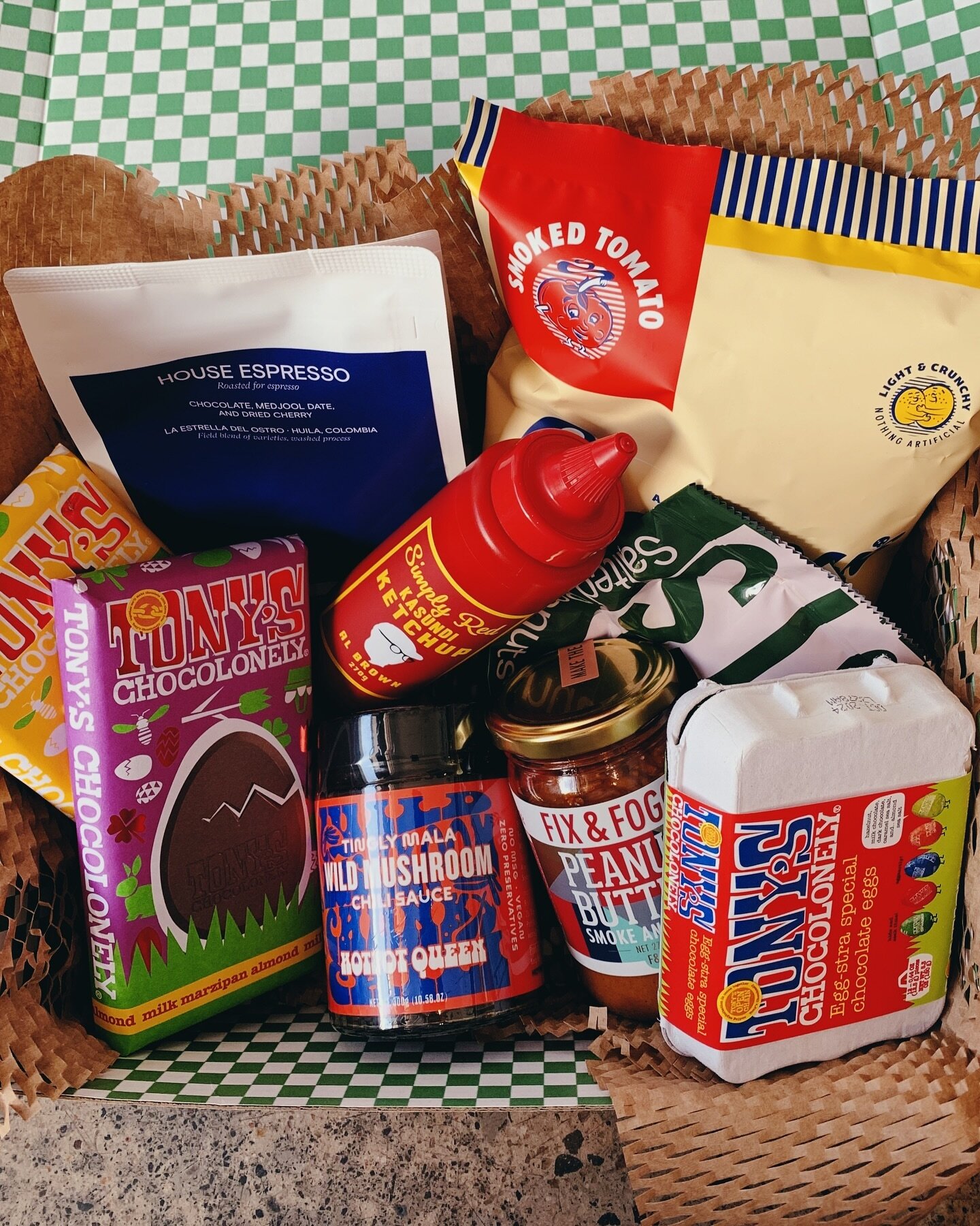 Visiting family this Easter? Staying with friends? Or maybe you just need some long-weekend supplies for yourself! Pop in and build a hamper this week. We&rsquo;ve still got HEAPS of delicious Easter treats and all the primo groceries 🐣🐣🐣
