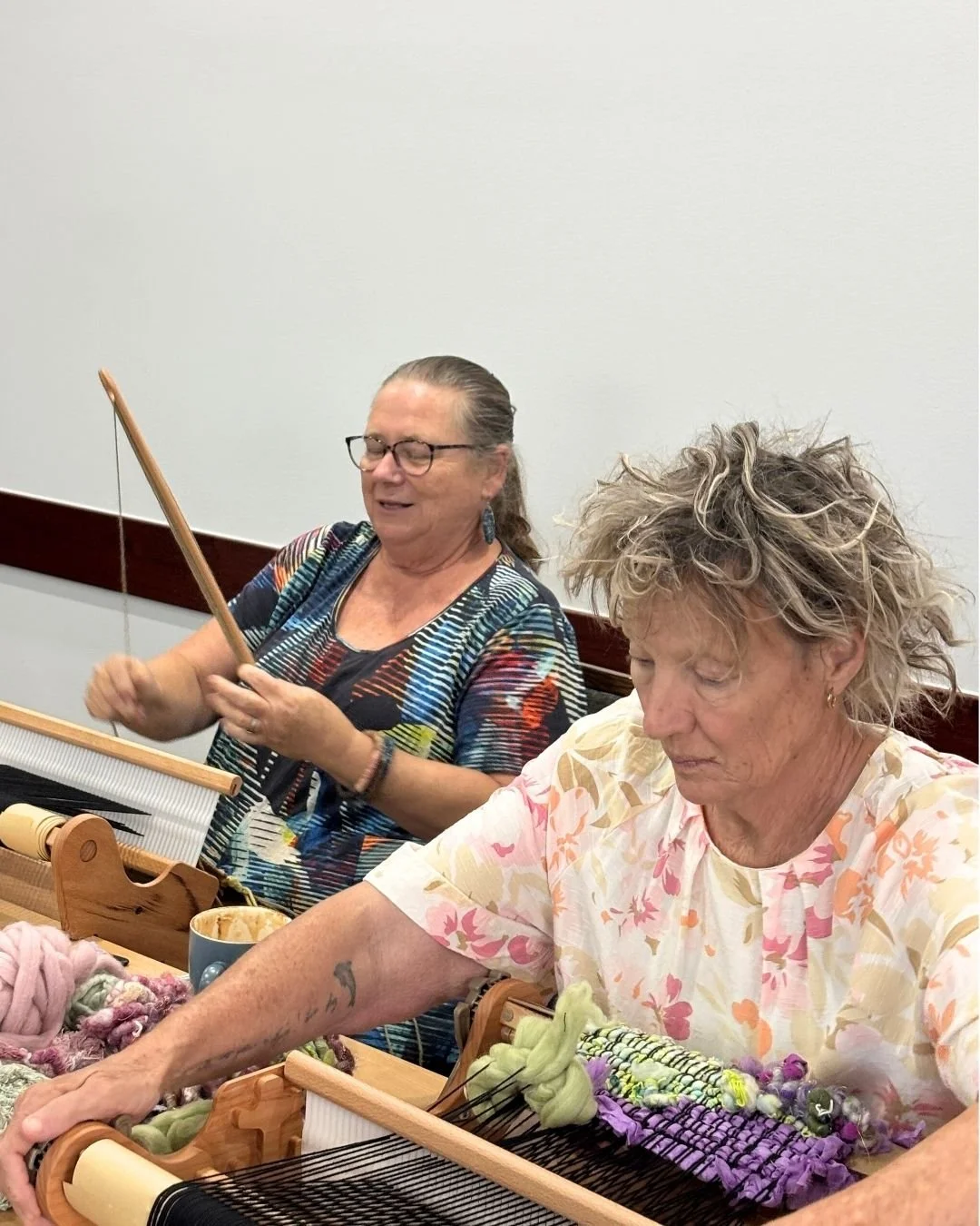 Workshop Kim & Sue weaving.jpg