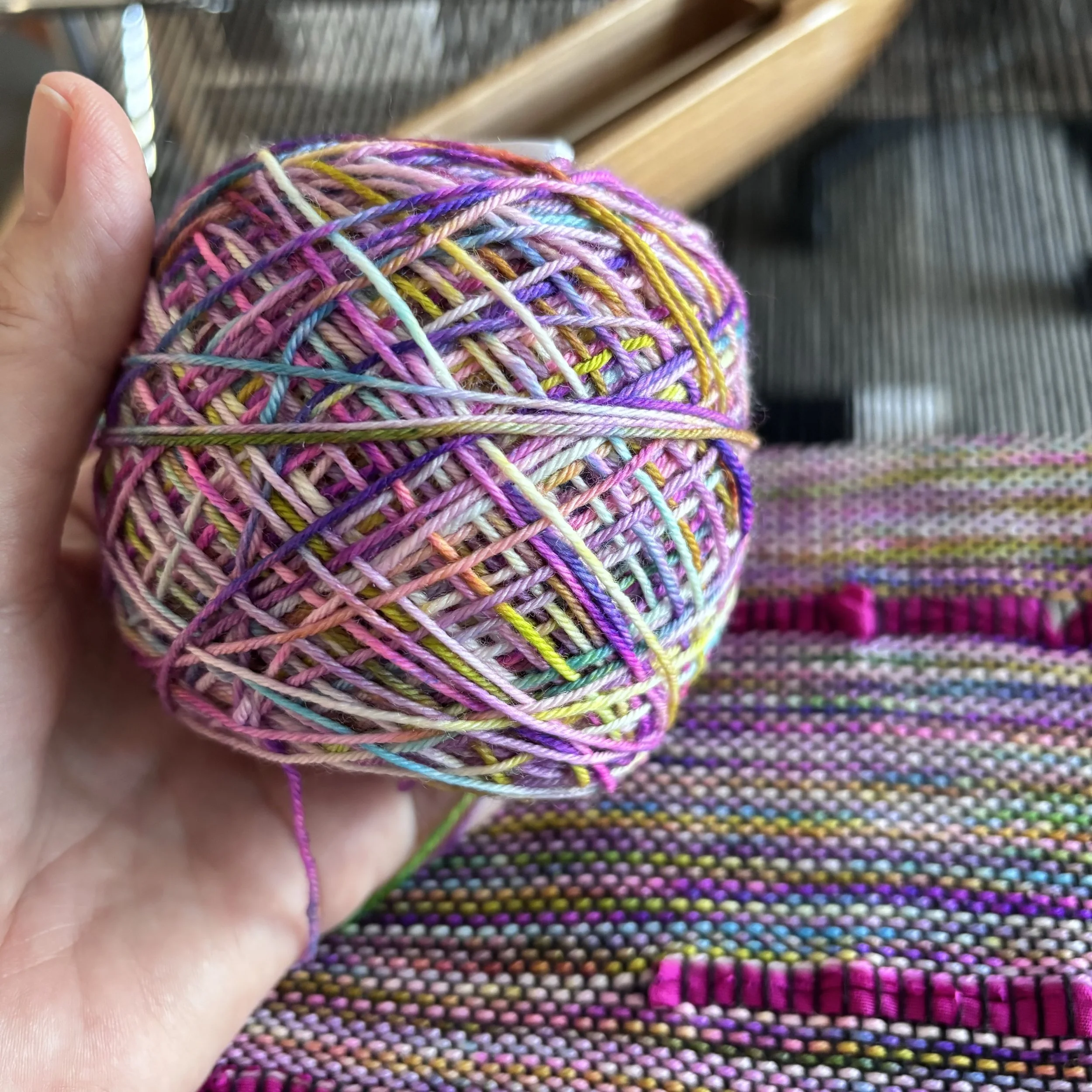 scarf_pink_silk_yarn.jpg