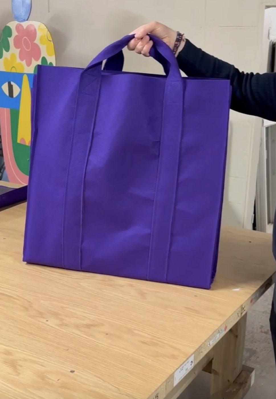 Rewind carpet carry bag for slotted chair coponents