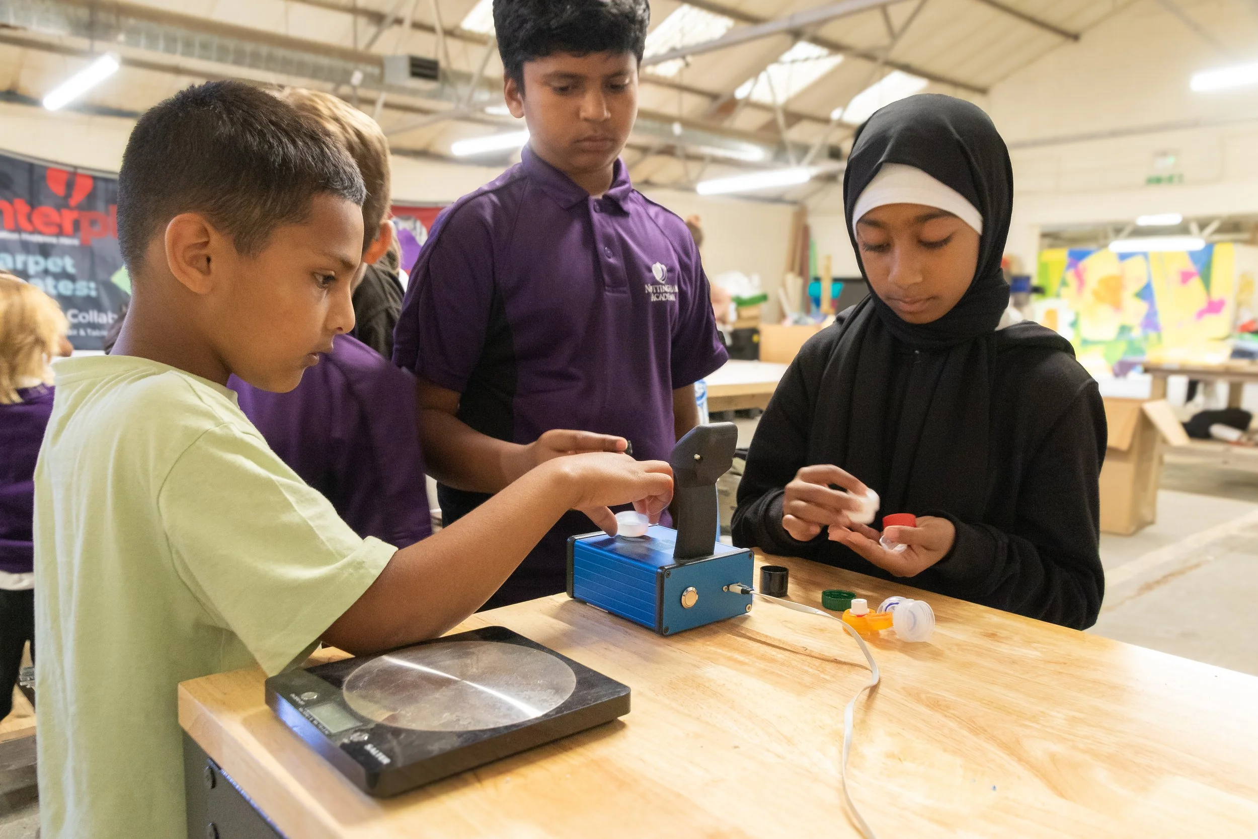 Eco Leaders identifying plastic with the Plastell device