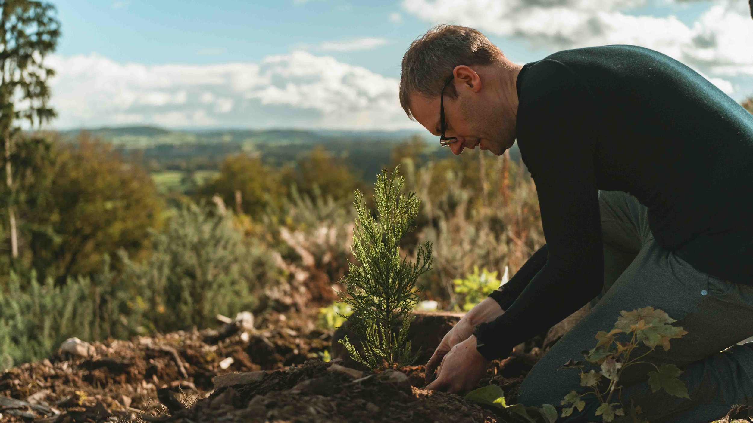 GREATRESERVE-Laithwaites planting-webresolution (55).jpg