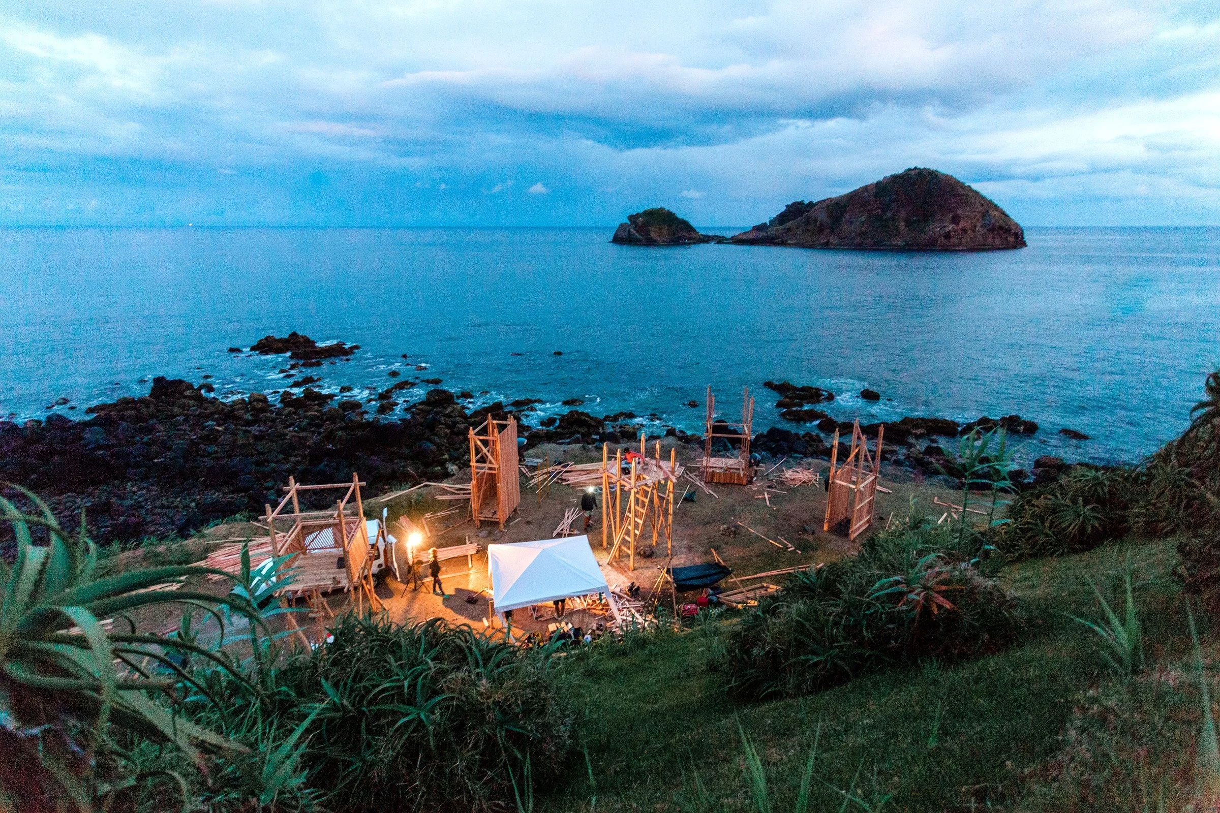07_Reveler_dusk_coast.jpg