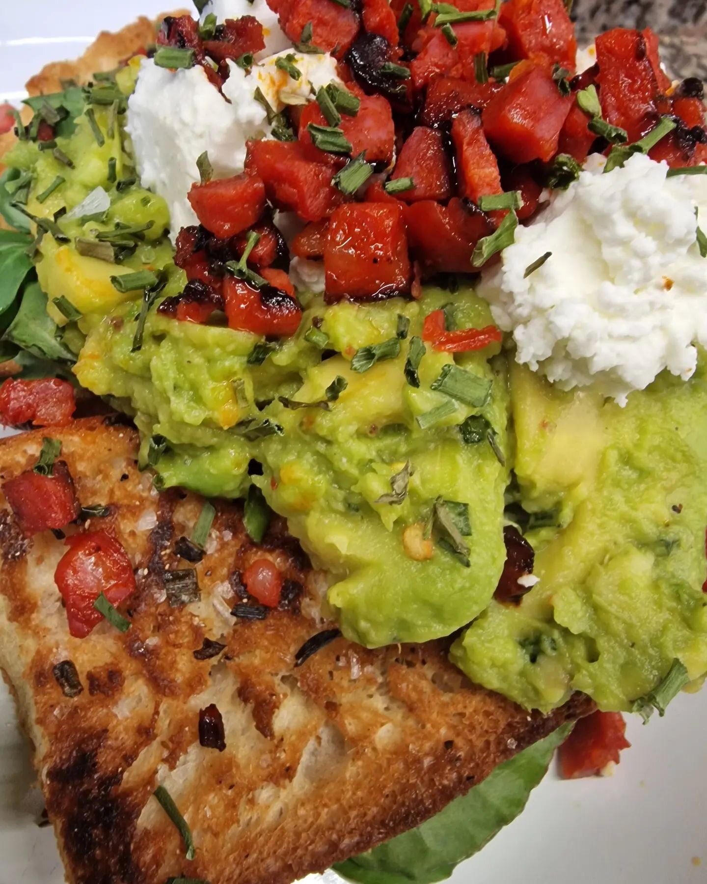 Is there a better way to start the morning? 

Smashed Avo, Feta &amp; Chorizo

#smashedavo #startthedayright #goodfood #mostimportantmealoftheday