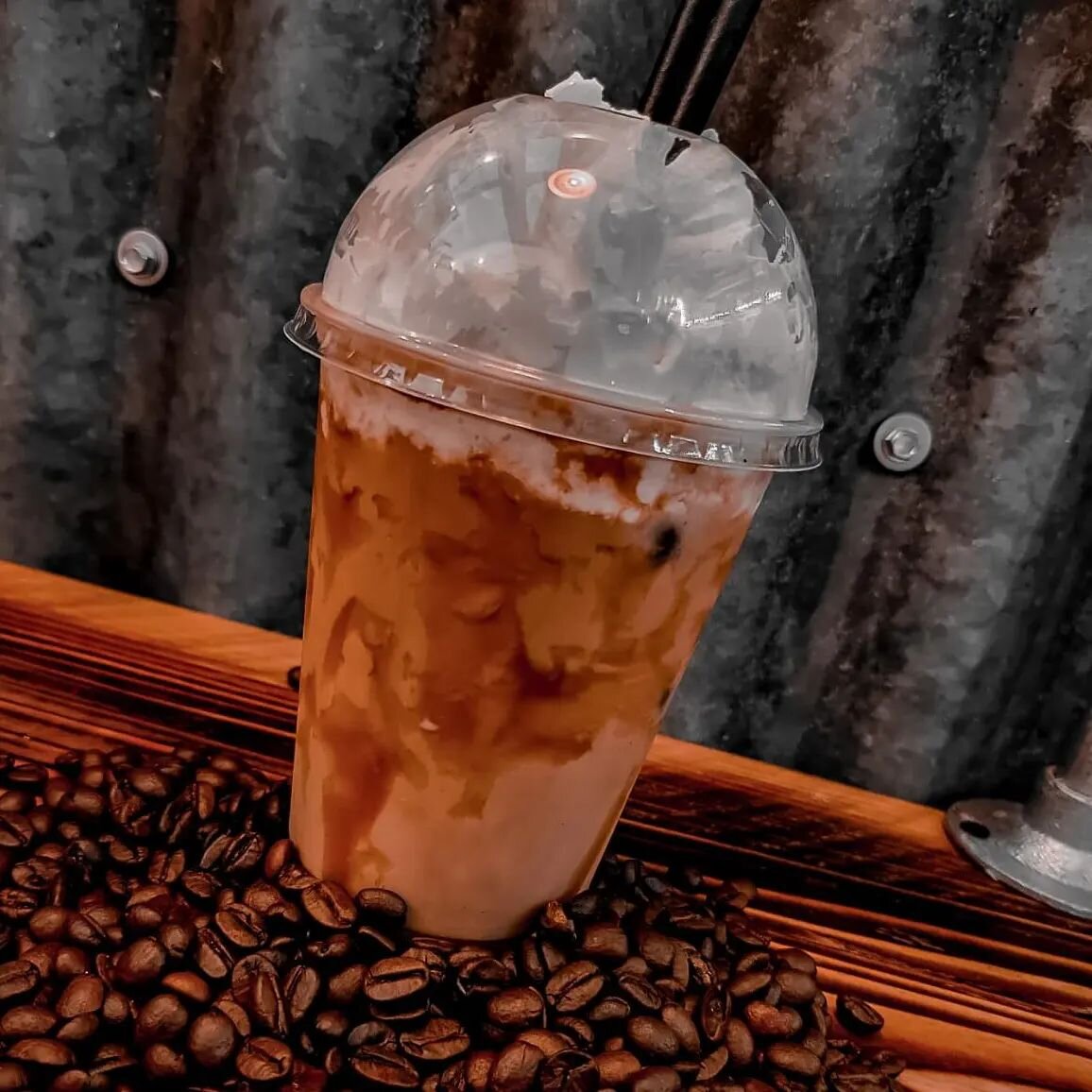 Too hot outside for your regular coffee? Make it iced 🧊☀️ 

Available with any syrup, and whipped cream at no extra cost

#fareham #farehamfoodie #coffee #instacoffee #coffeeobsessed #icedlatte #caramelicedlatte #latteart #instagood #summer #icedcof