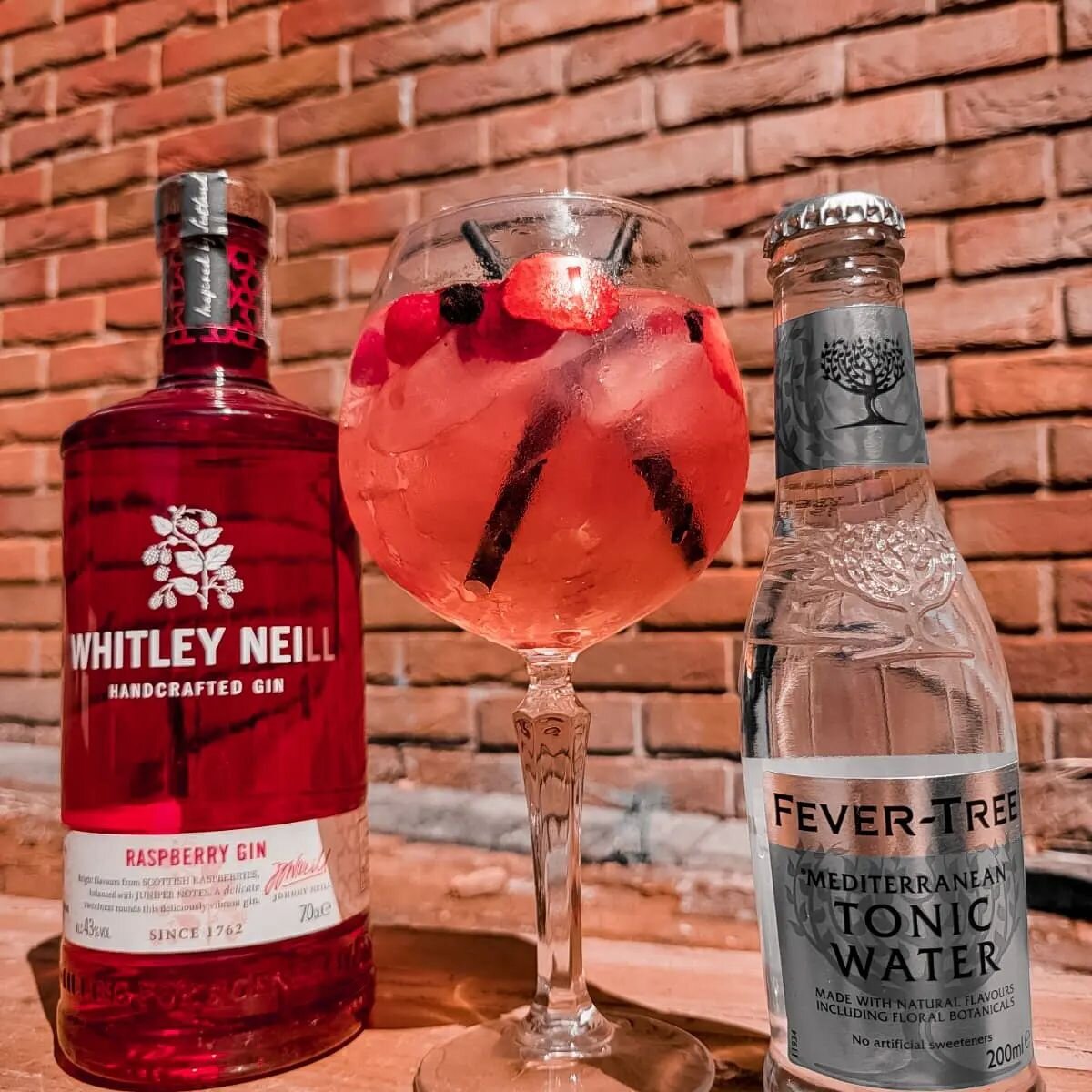 Fancy a cheeky drink in the sun? Our fab gin selection has you covered! We stock Whitley Neill gins in: 
&bull;raspberry
&bull;rhubarb &amp; ginger
&bull;parma violet
&bull;blood orange
&bull;original dry 

Available with a range of Fever-Tree tonics