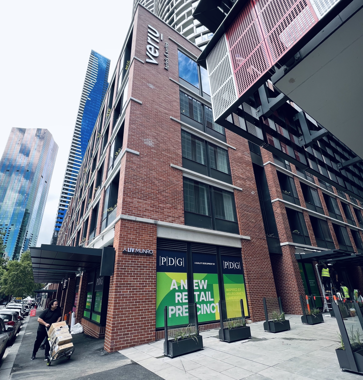 Leasing Hoarding for PDG