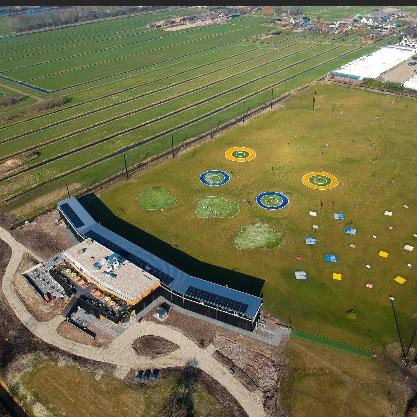 Play — Chi Chi - The Golf Venue