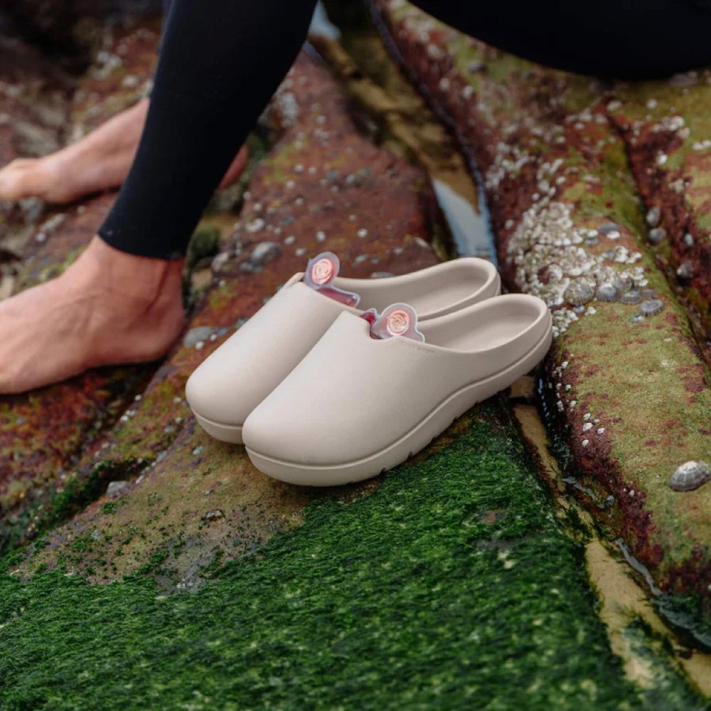 EirWaves Slides — A world-first recovery slide with warmth on demand, built for cold, wet every day adventures.