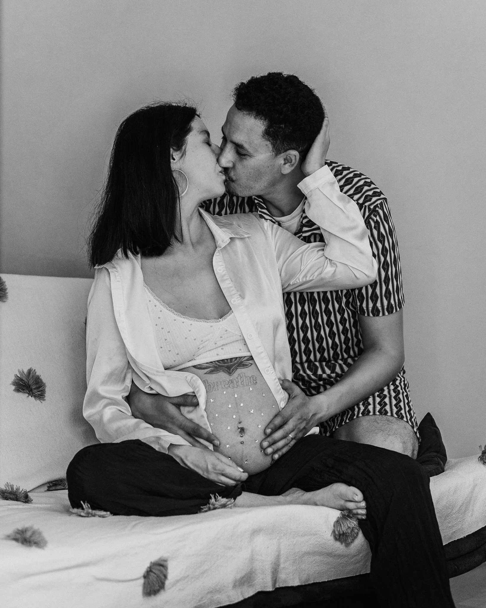 portraitmaxi-Homeshooting-Indoor-Babybauch-32.jpg