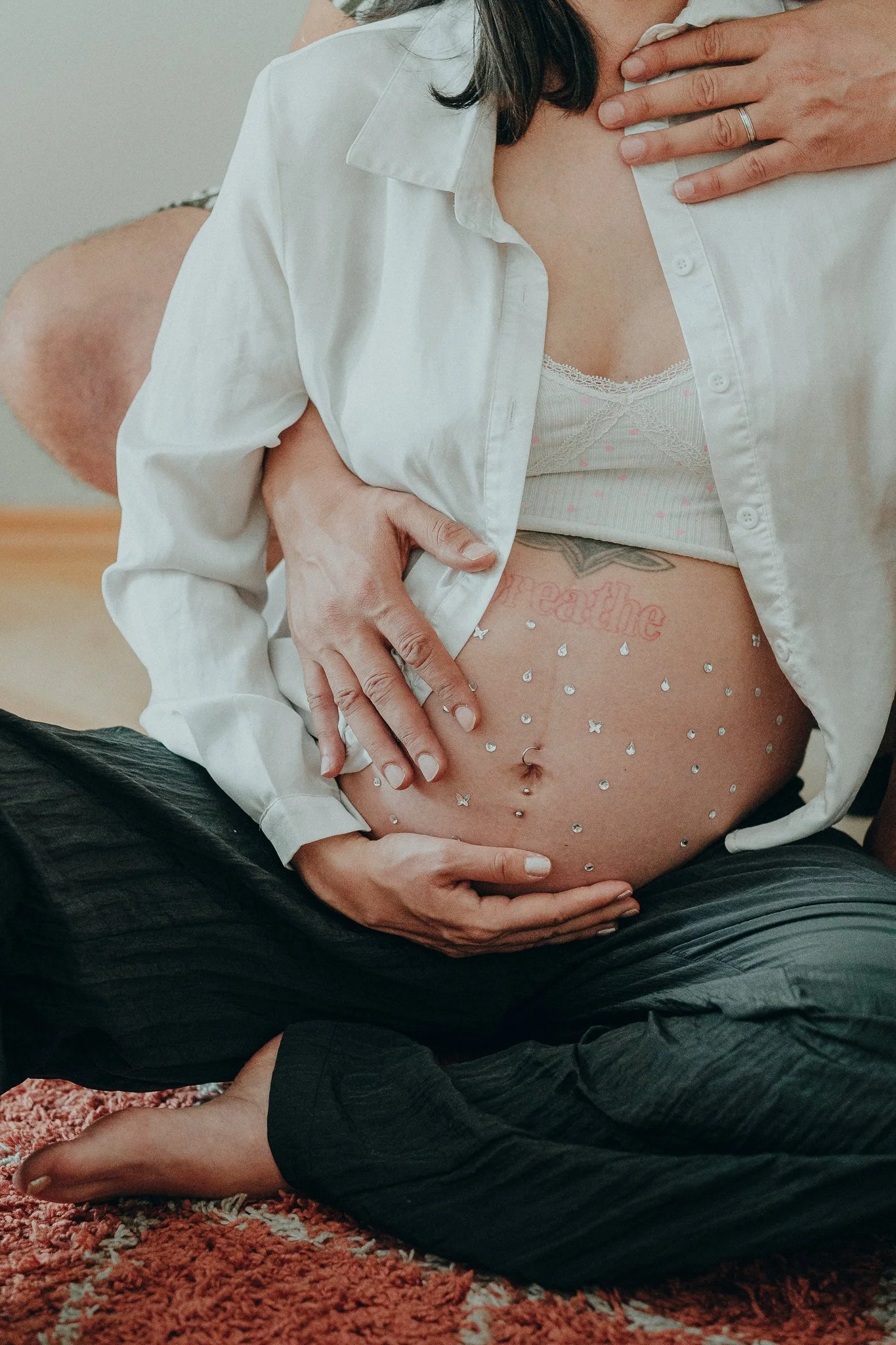 Babybauch Home-Shooting
