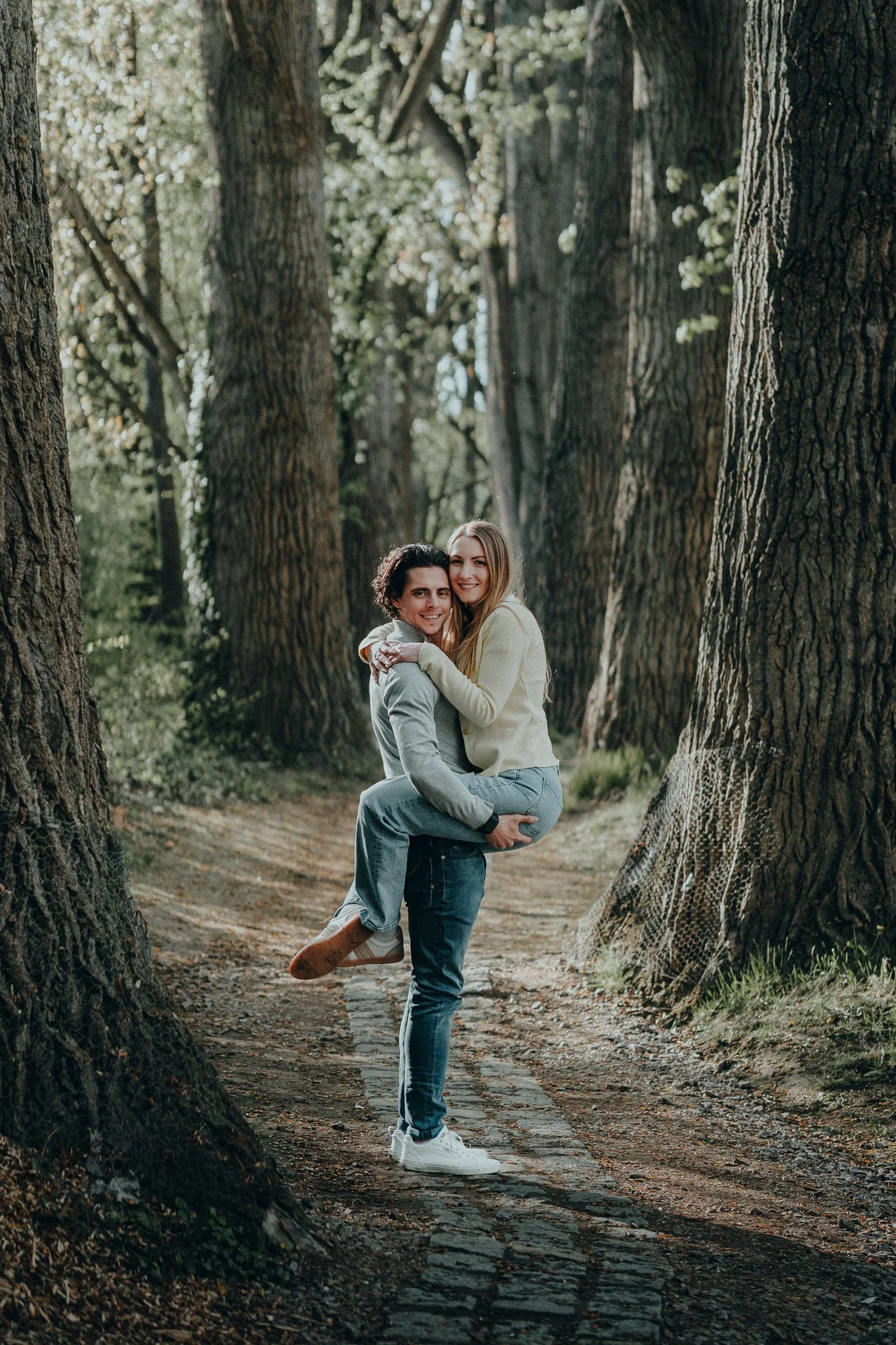 portraitmaxi-Outdoor-Coupleshooting-19.jpg