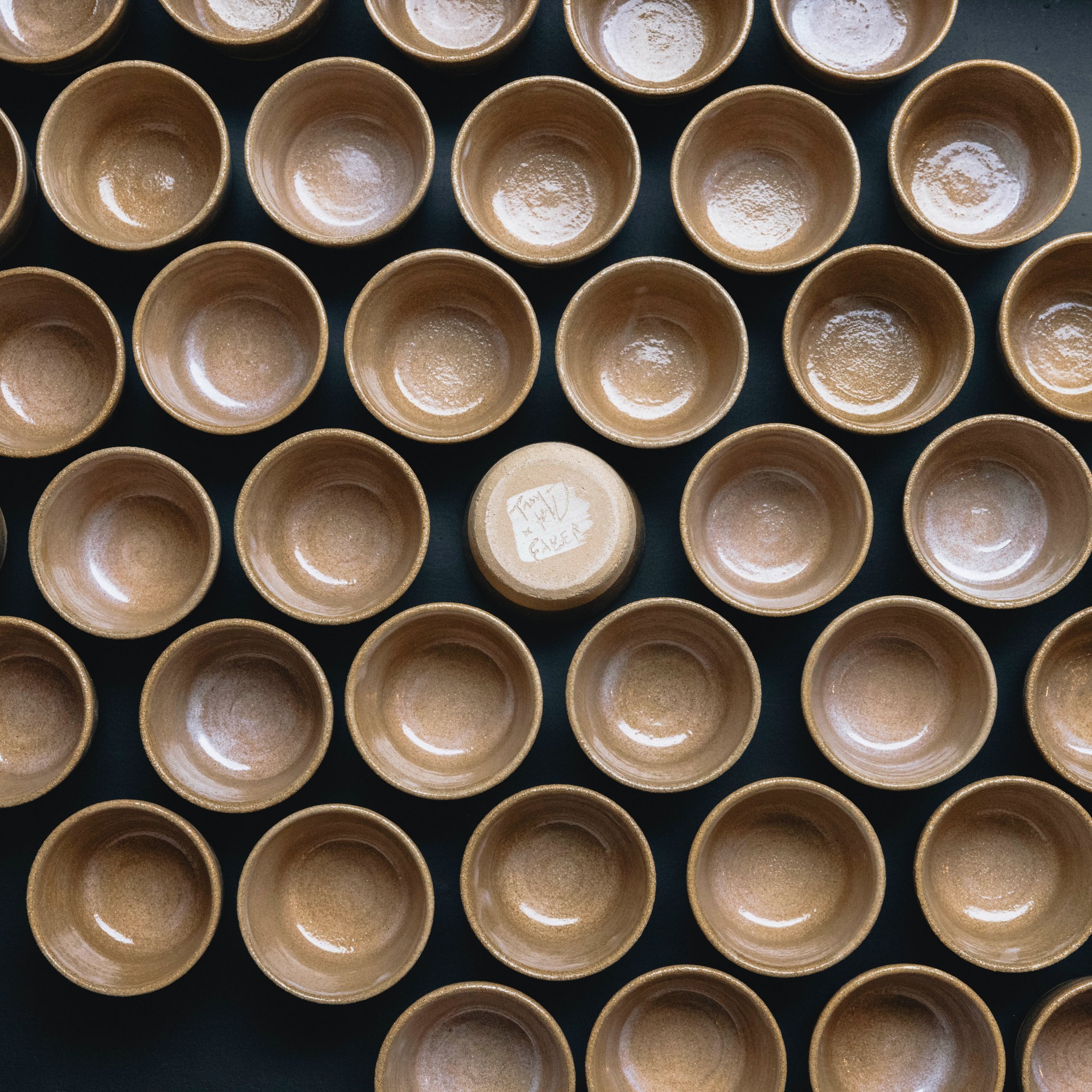 Advent Sunday. 🕯️

Tea cups for @cafefaber_  made with groggy clay and a rutile glaze. 

Hope you&rsquo;re enjoying the weekend! 

📸 @franziskafreiwald.jpg