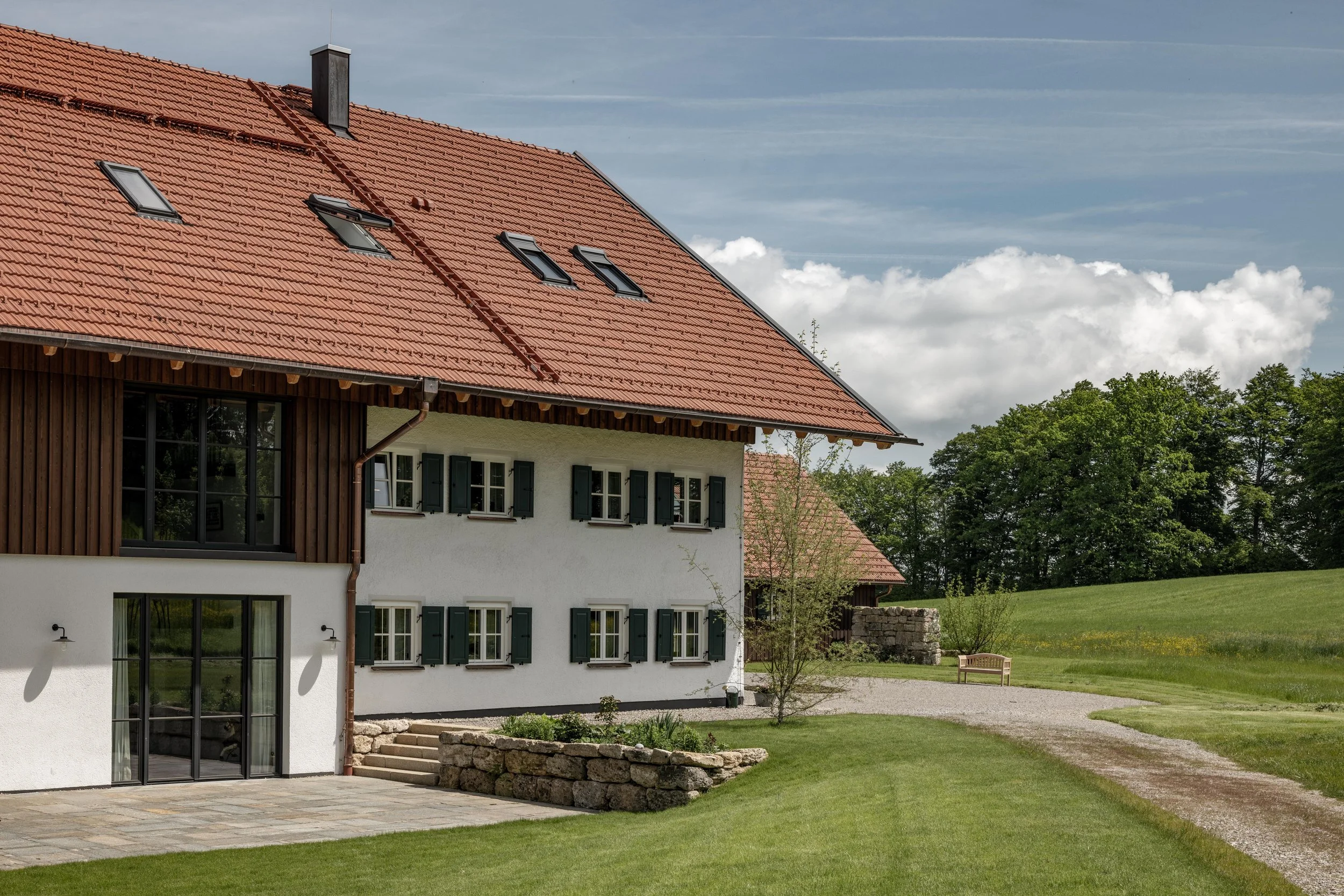 Übergang von Bauernhaus zur Tenne in einem sanierten Bauernhaus