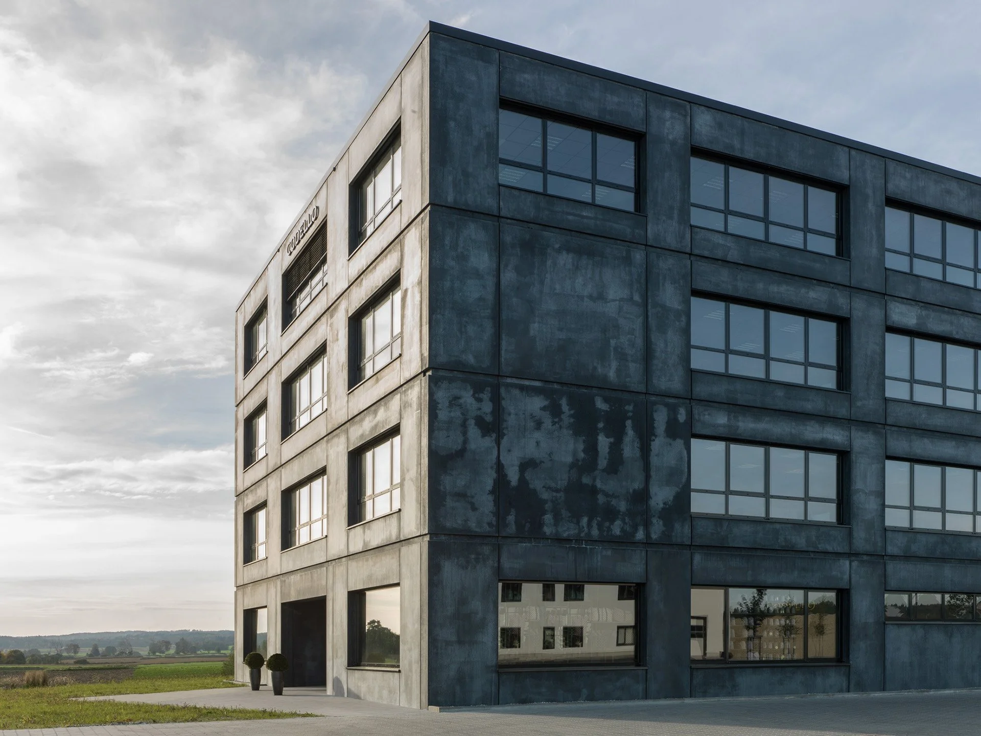 Das Codello Hearquarter am Ammersee wurde von BAND ARCHITEKTUR entworfen
