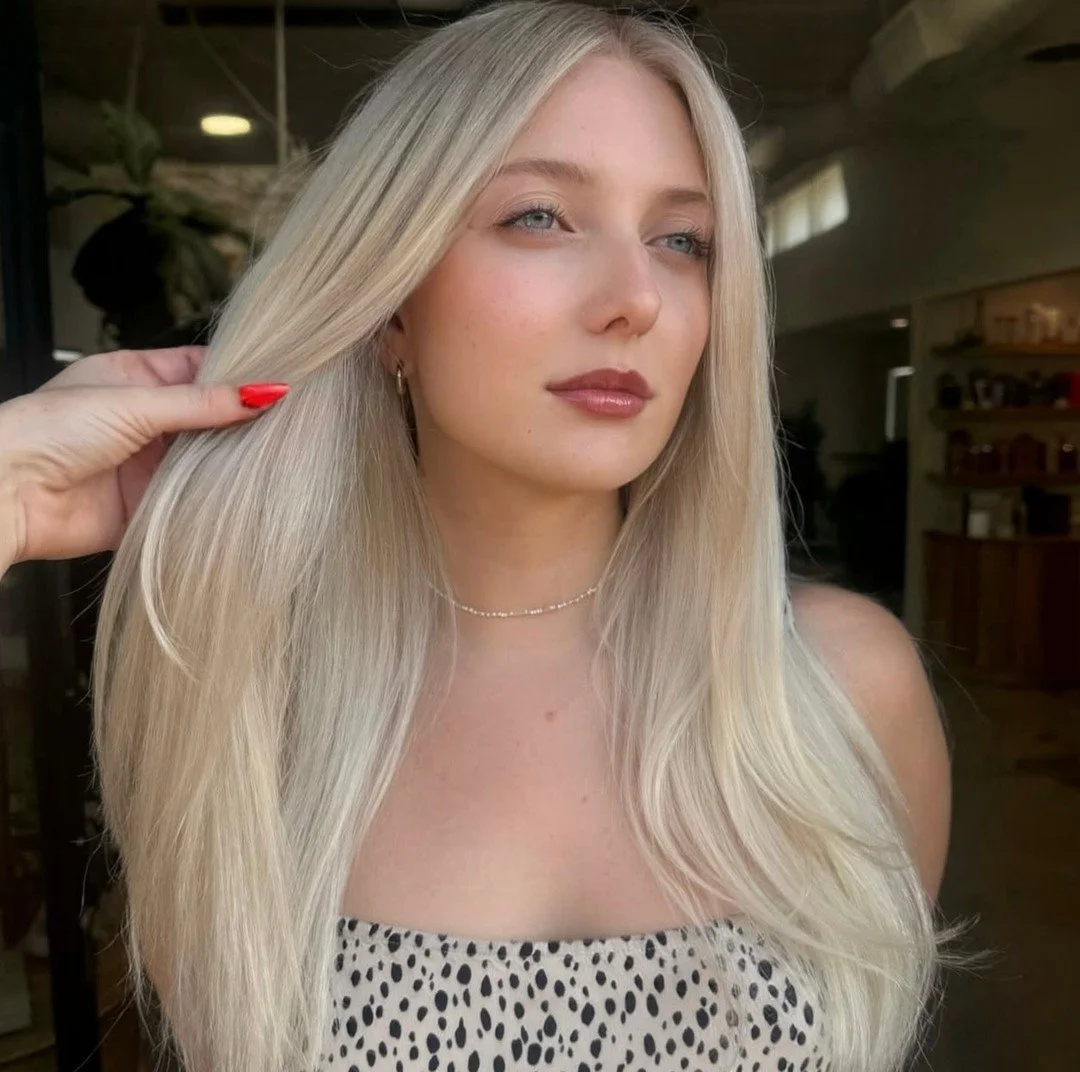 Blonde dreams come true ✨ @alantis.hair just created the most magical, bright blonde&mdash;effortless and luminous! Who knew blonde could look this fresh and stunning? Save this for inspo on your next salon visit! 💛⁠
⁠
⁠
⁠
#BlondeGoals #HairInspo #S