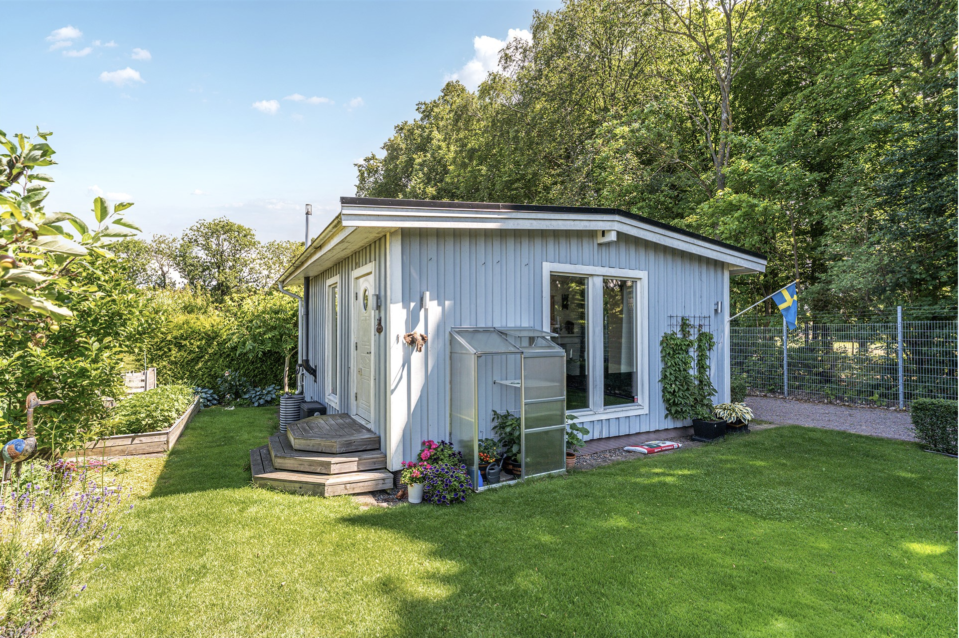 kolonistuga-60-till-salu-fredriksdal-vastra-helsingborg-odlingar.jpg