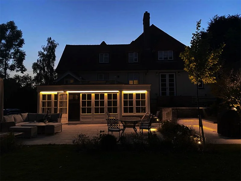 Lighting-Outdoor-Spaces-Chequers01-800x600px.jpg
