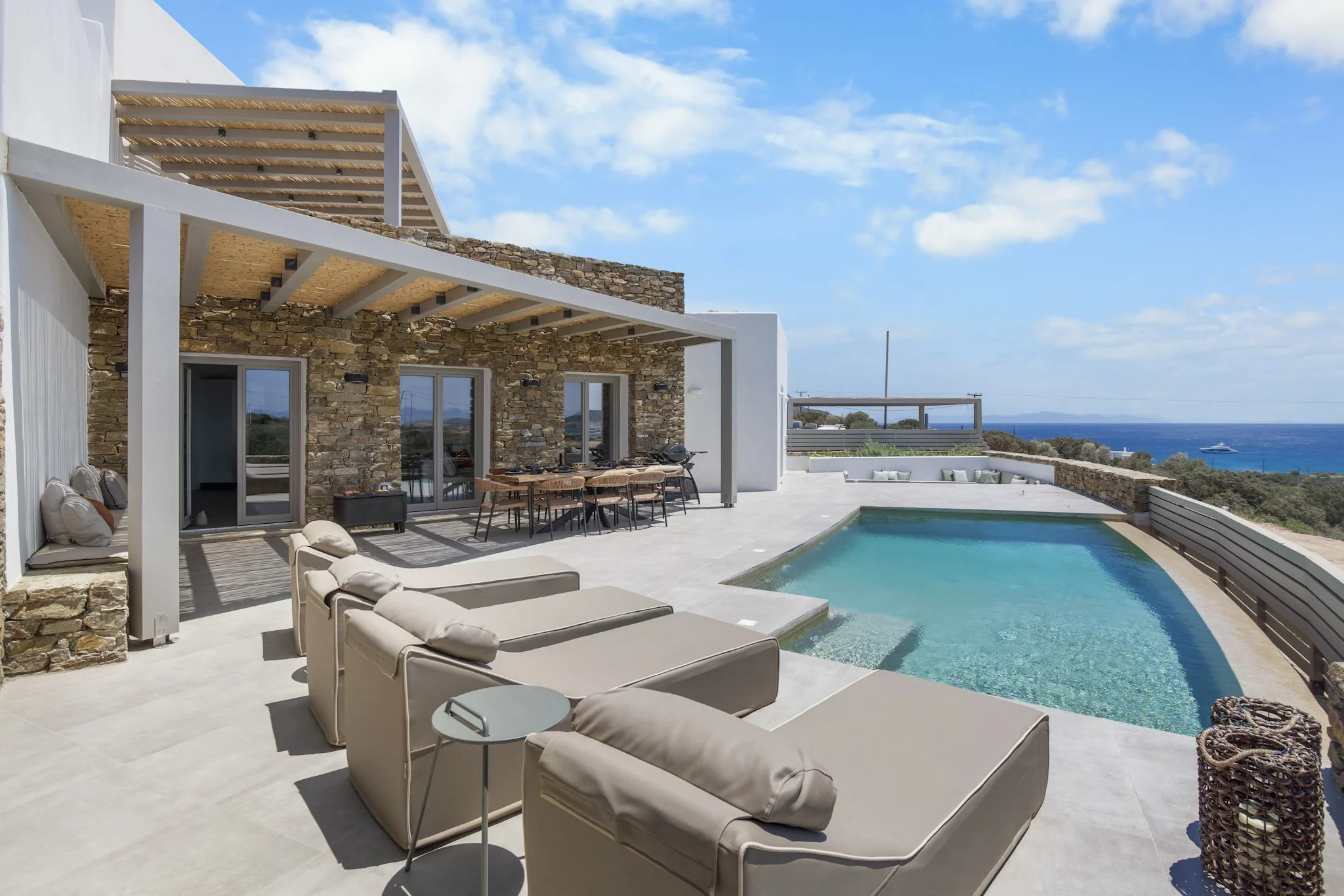 Pool_4 bedroom_House_1.1.jpg