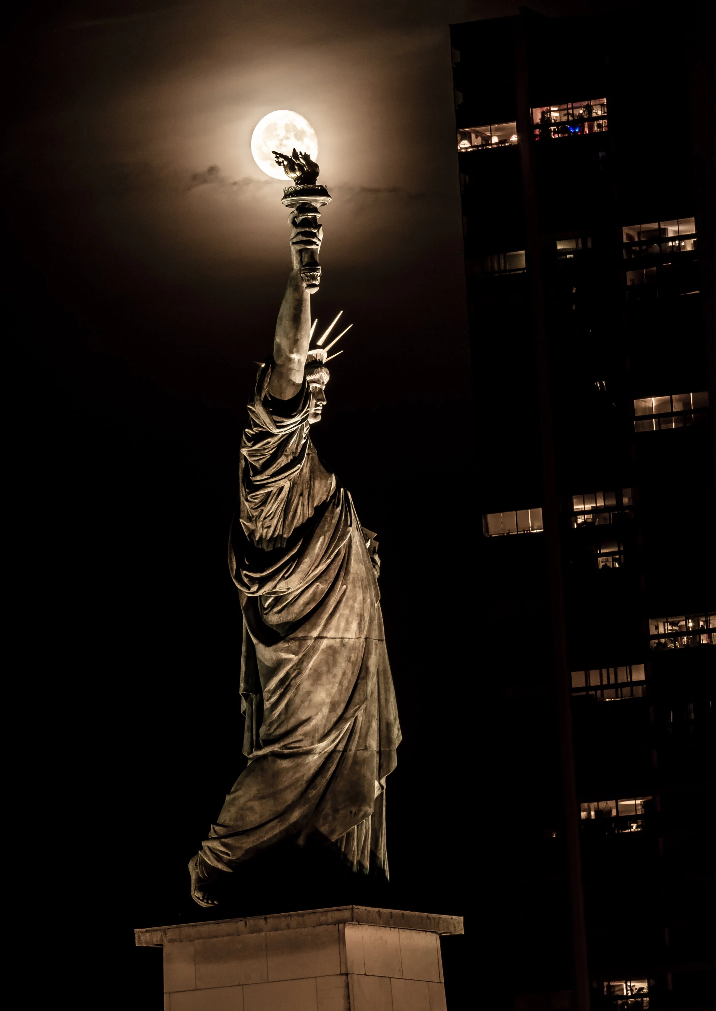 Full Moon sur la Statue de la Liberté