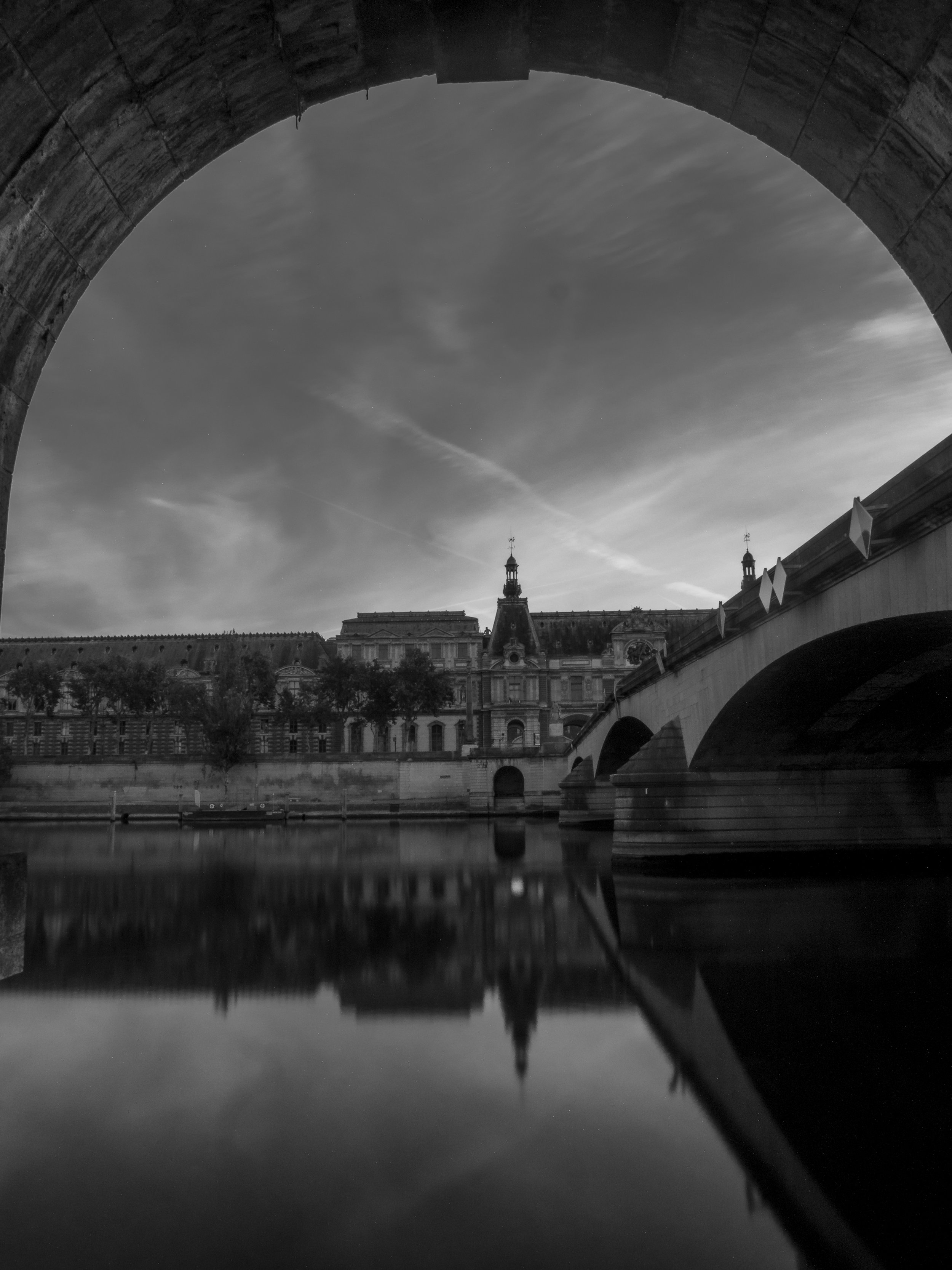 Entre Seine et Louvre