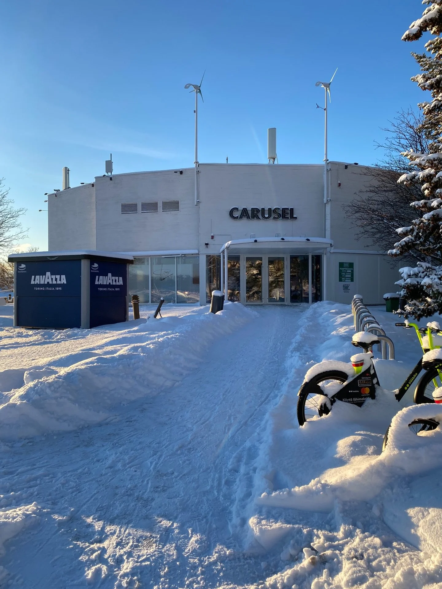 Hyv&auml;&auml; uutta vuotta ❣️
Miten teid&auml;n 2026 on alkanut?
T&auml;&auml;ll&auml; on otettu iisisti, ja pikkuhiljaa ajatukset alkavat siirty&auml; kohti avausta sek&auml; kaikkia niit&auml; idiksi&auml;, joita ollaan kehitelty t&auml;lle vuode